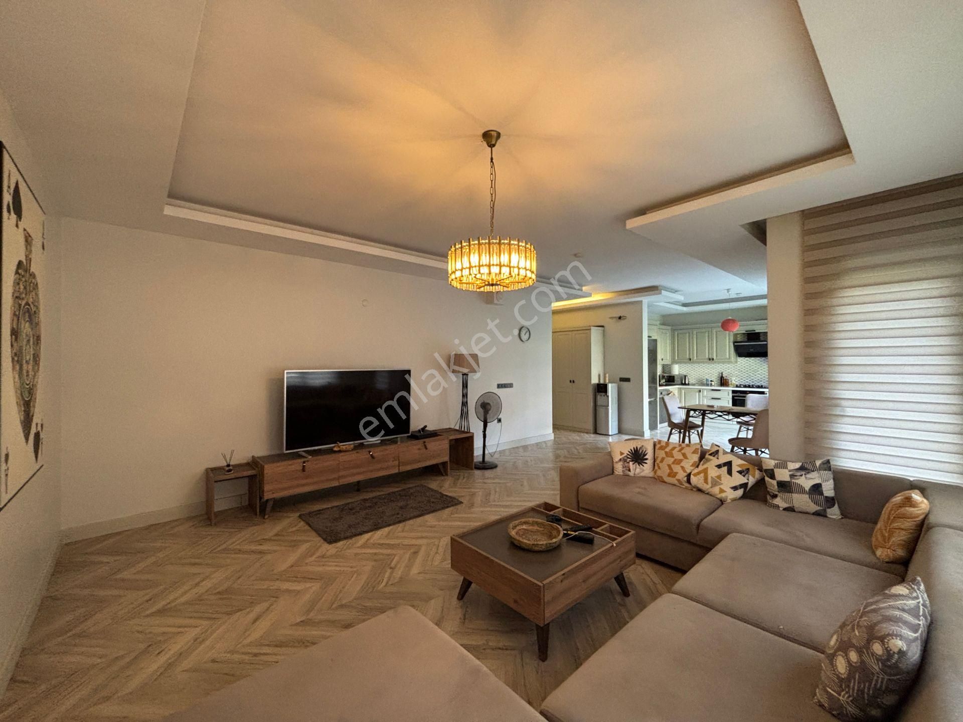 Dostlar Sitesi'nde 3+1 134 M2 Satılık Bahçeli Daire - Görsel 10