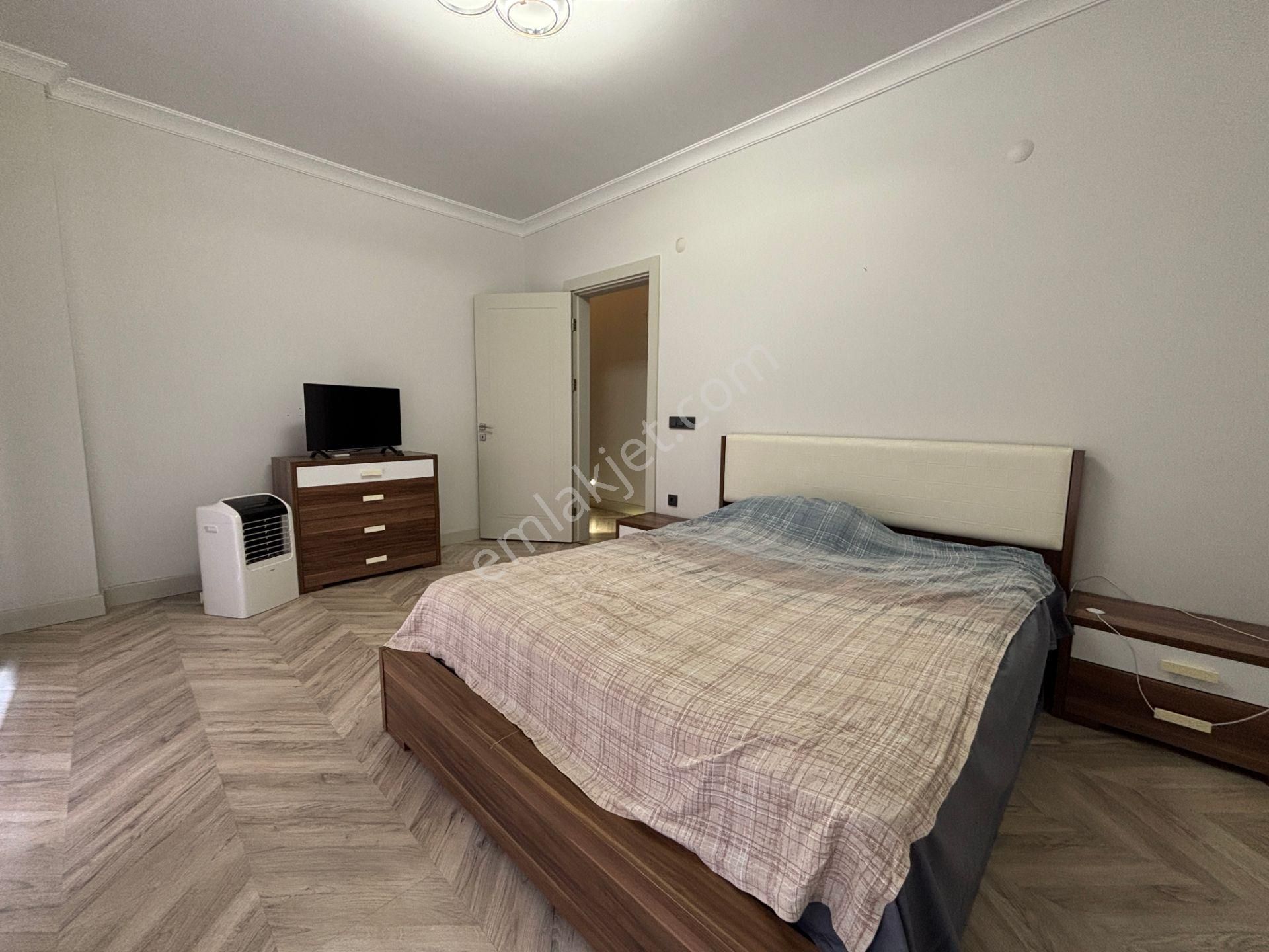 Dostlar Sitesi'nde 3+1 134 M2 Satılık Bahçeli Daire - Görsel 26