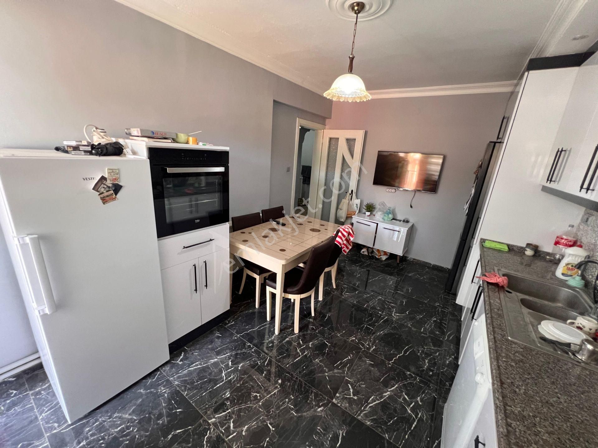 Fark20'den As Ecza Yakını 3+1 Masrafsız 18 Yıllık Satılık Daire - Görsel 6