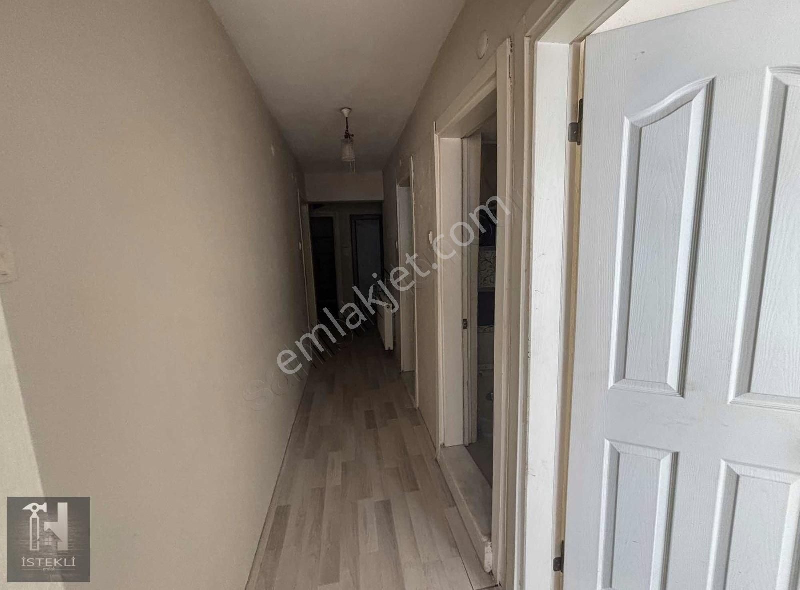 İstekli Emlak'tan Vergi Dairesi Arkası Kiralık 2+1 Daire