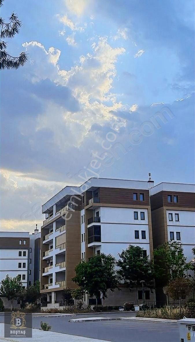 Mersin Akdeniz Karaduvar Mah Toki Konutlarında 3 +1 Sat Daire