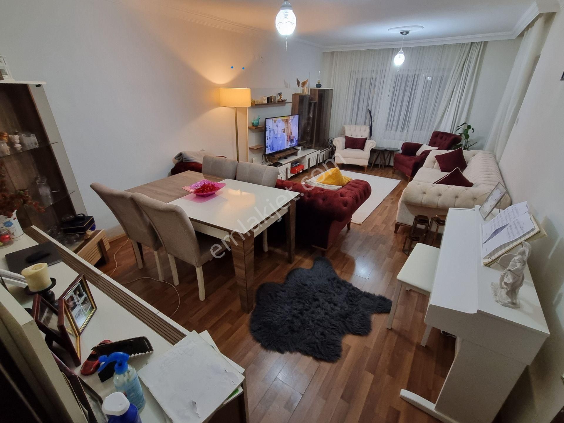 Nasip Emlak'tan Satılık 3+1 Ara Kat Asansörlü Daire