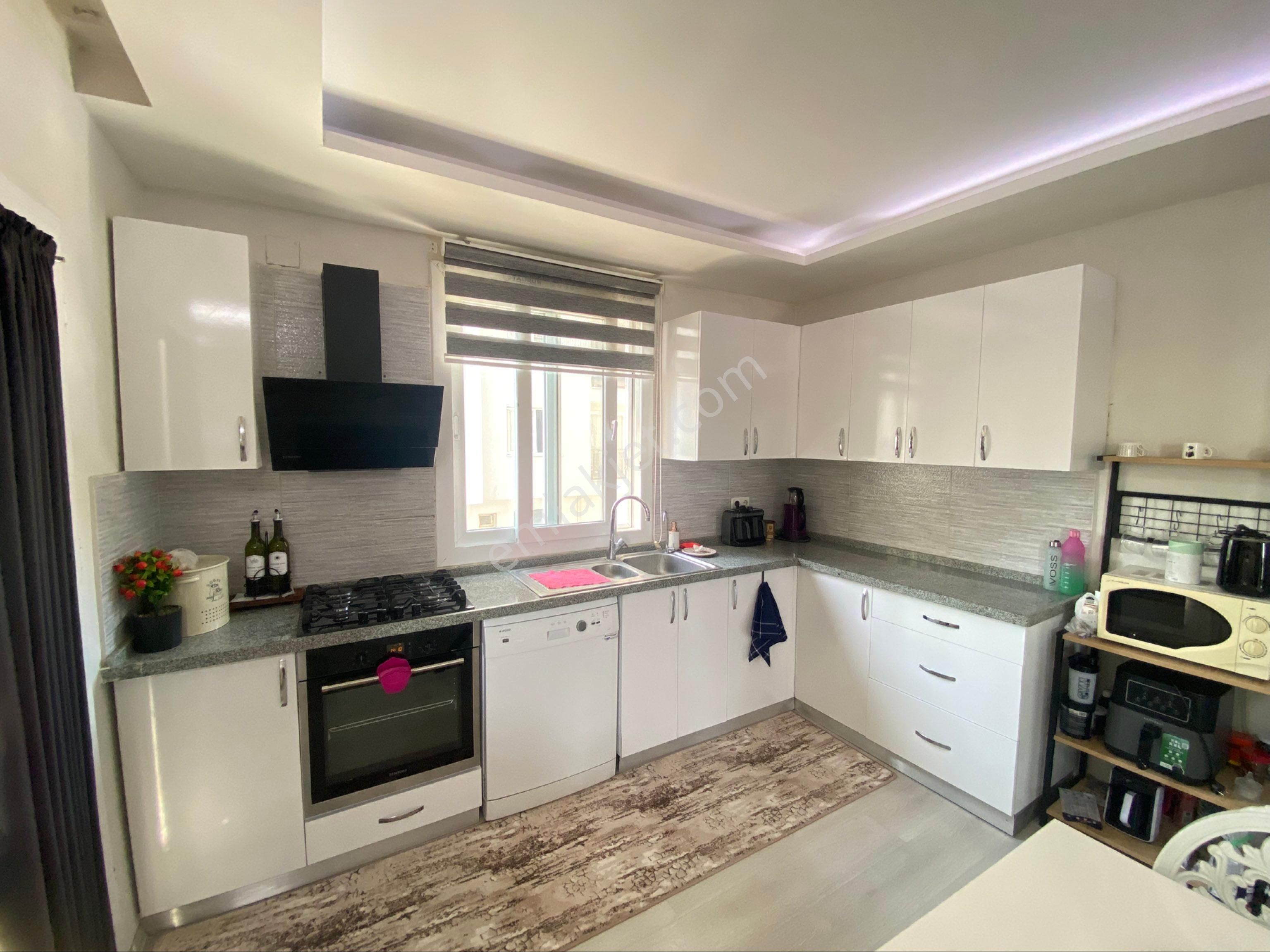 İz’den Yeni Valilik Civarı 80m2 Teraslı Emsalsiz Emsalsiz