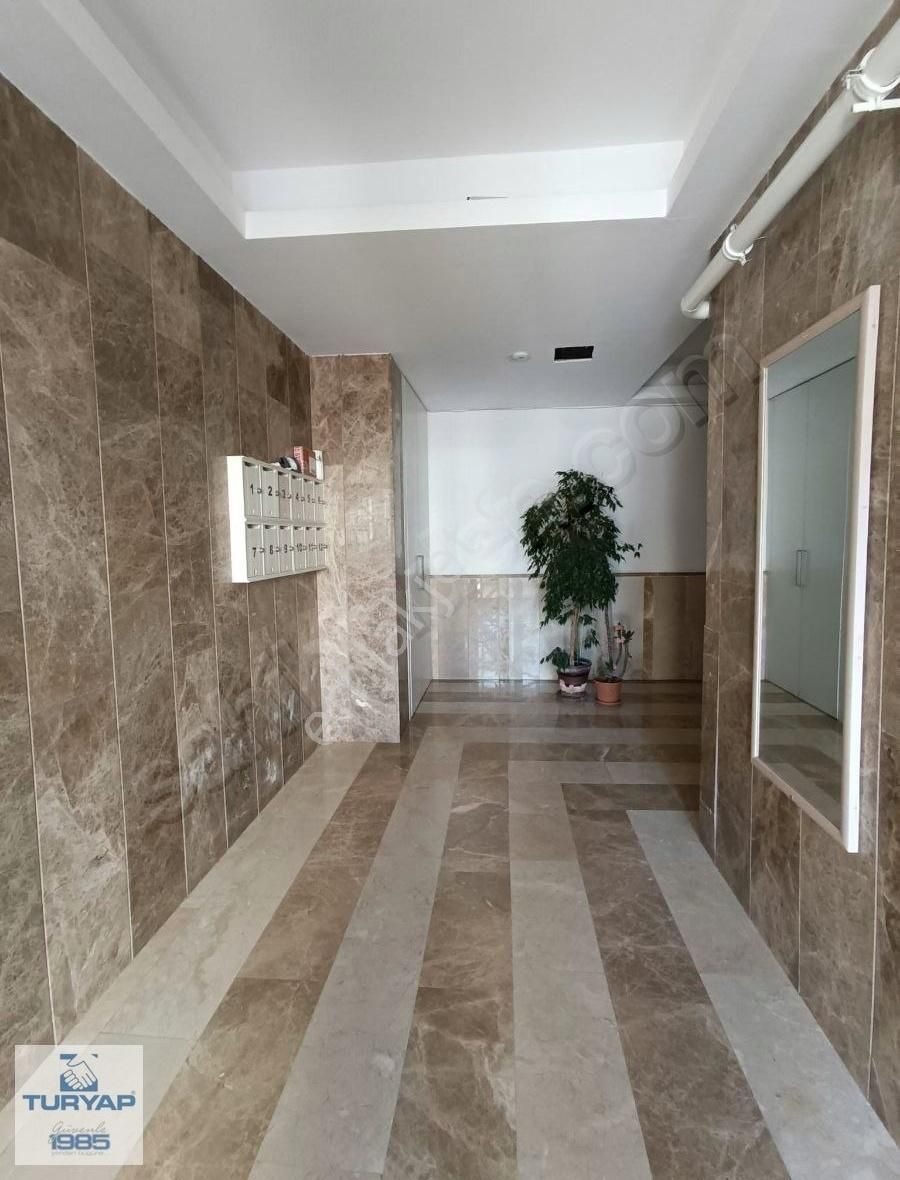 Turyap Nuri Angi'den Bahçelievler Mah.satılık Lüks Daire - Görsel 21