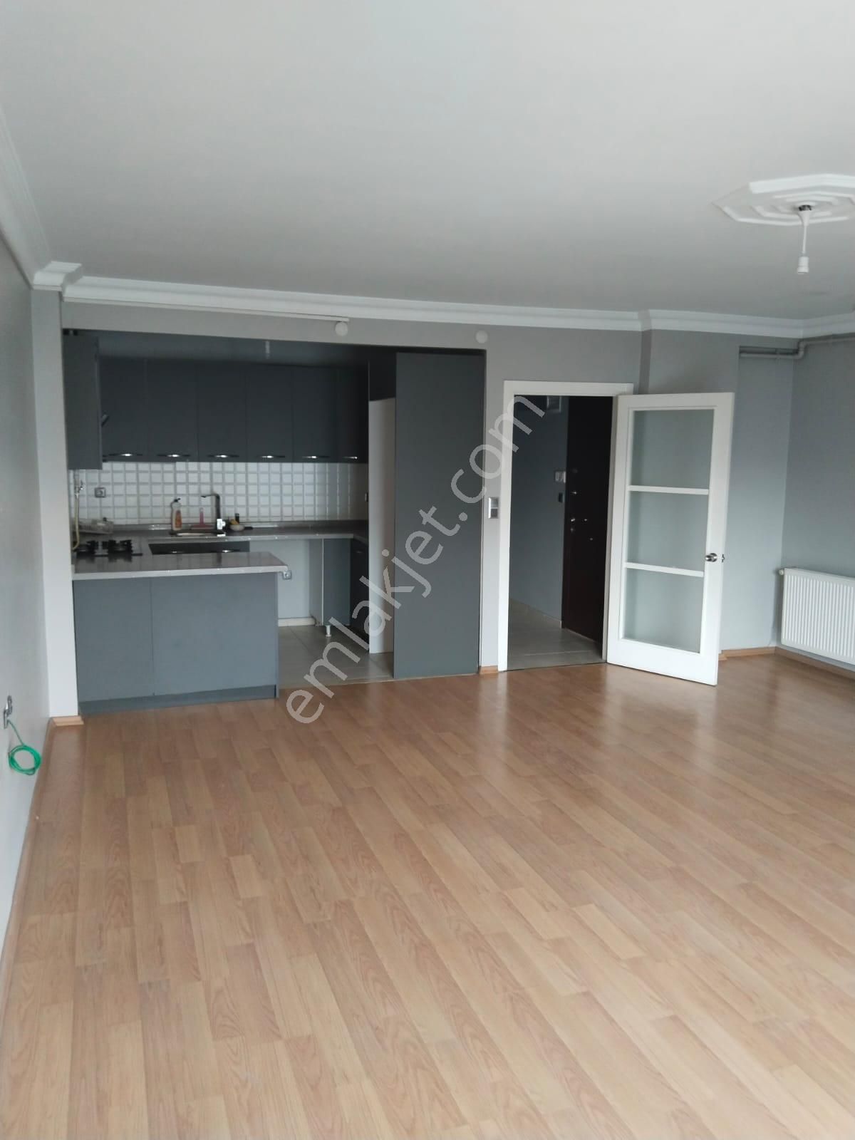 Avcılar Merkez De 2+1 Kiralık Daire