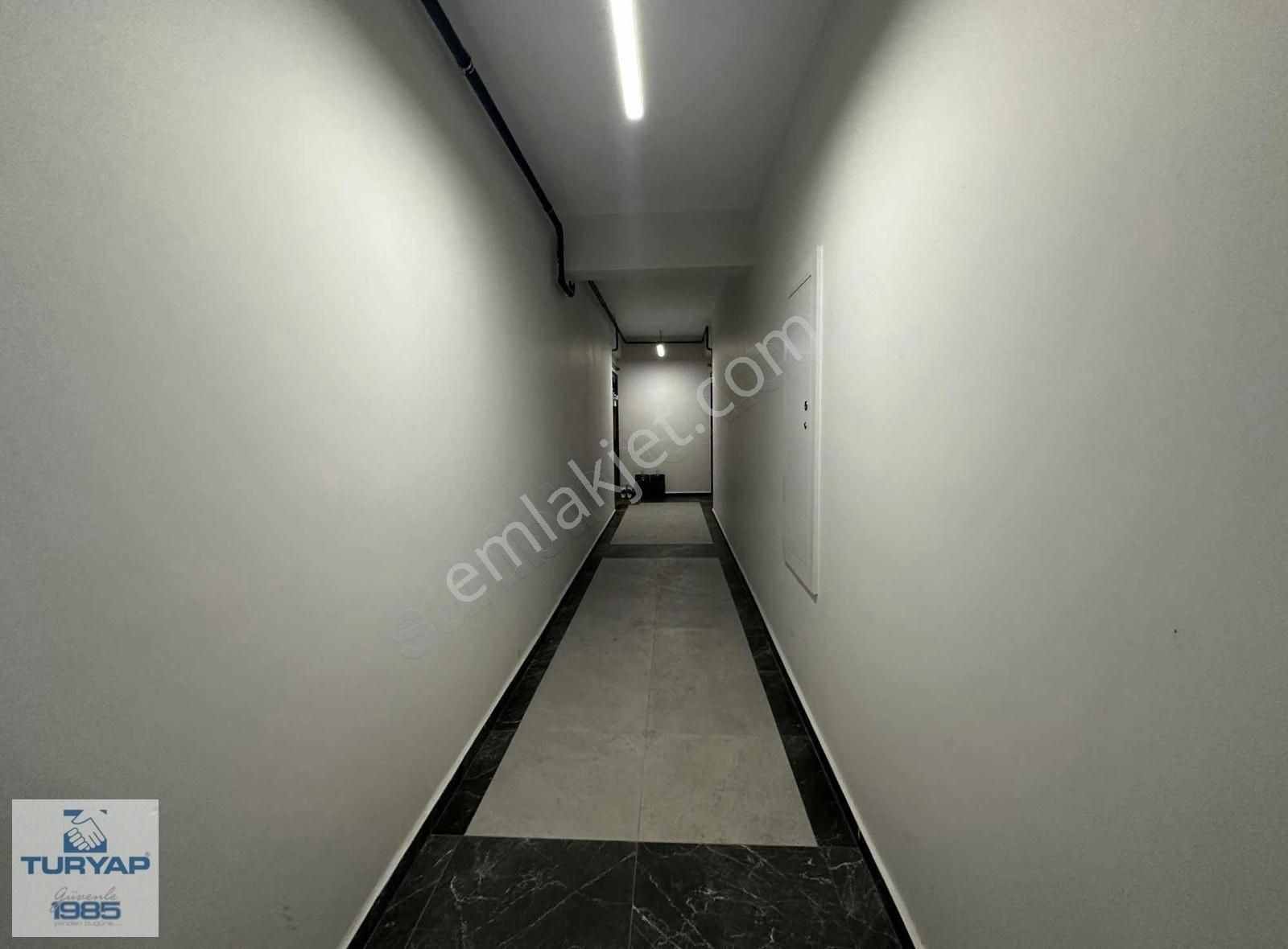 Turyap Soner'den Satılık Merkezi Konumda Site İçi 4+1 Daire - Görsel 13