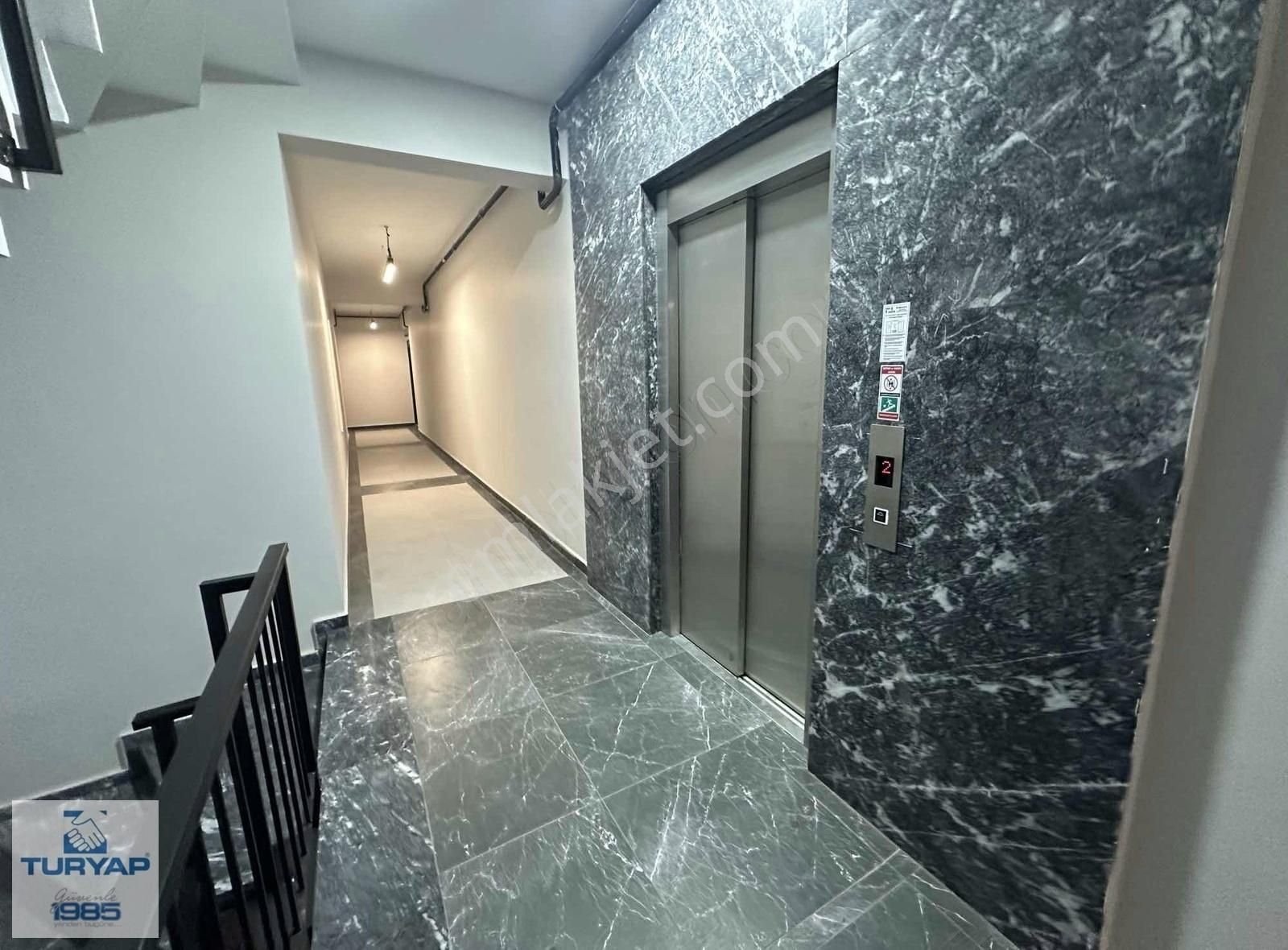 Turyap Soner'den Satılık Merkezi Konumda Site İçi 4+1 Daire - Görsel 23