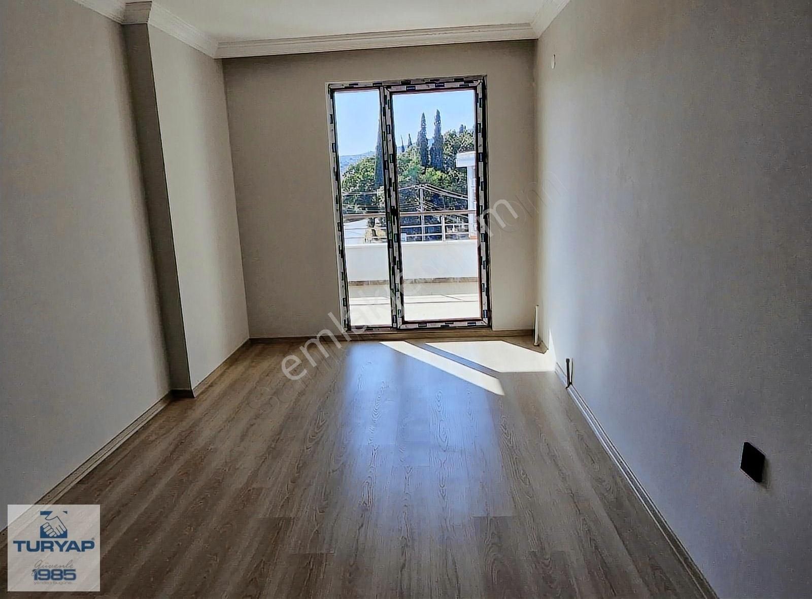 Armutlu'da Deniz Manzaralı Satılık Dublex Daire - Görsel 14