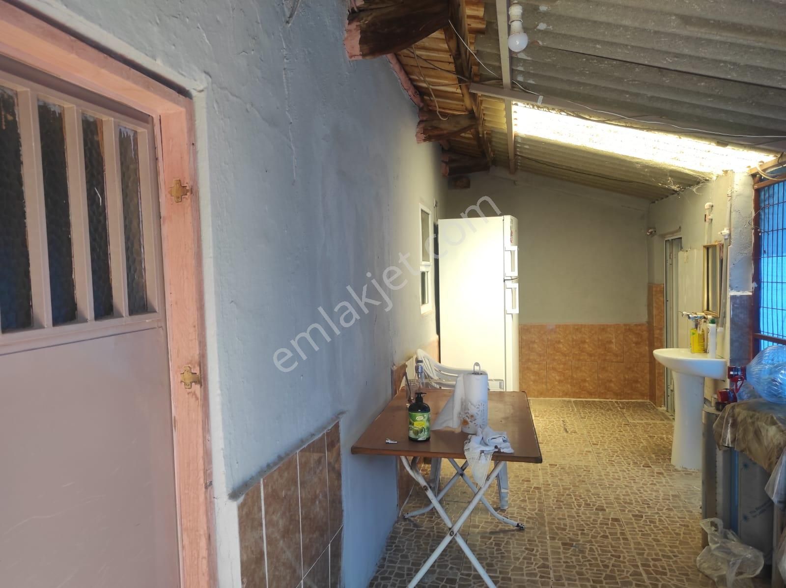 Salihli Beylikli Mah. Satılık Köy Evi - Görsel 6