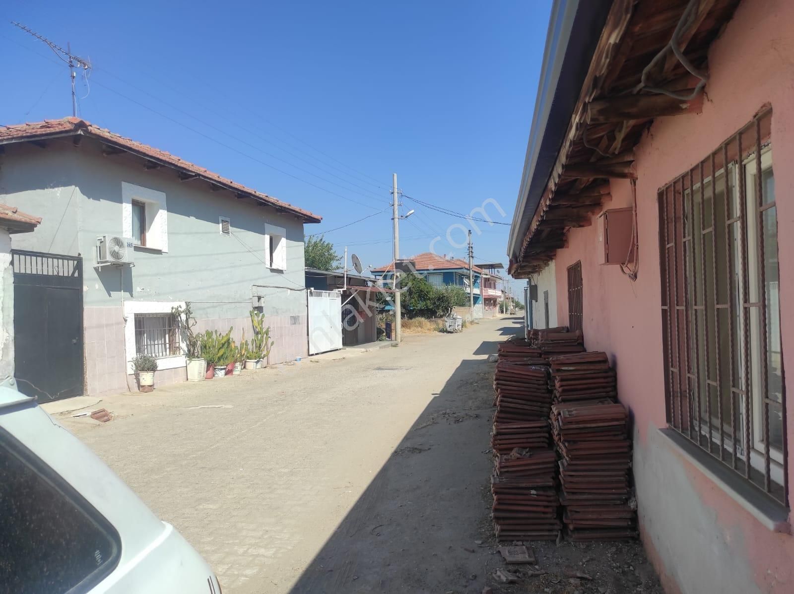 Salihli Beylikli Mah. Satılık Köy Evi - Görsel 2