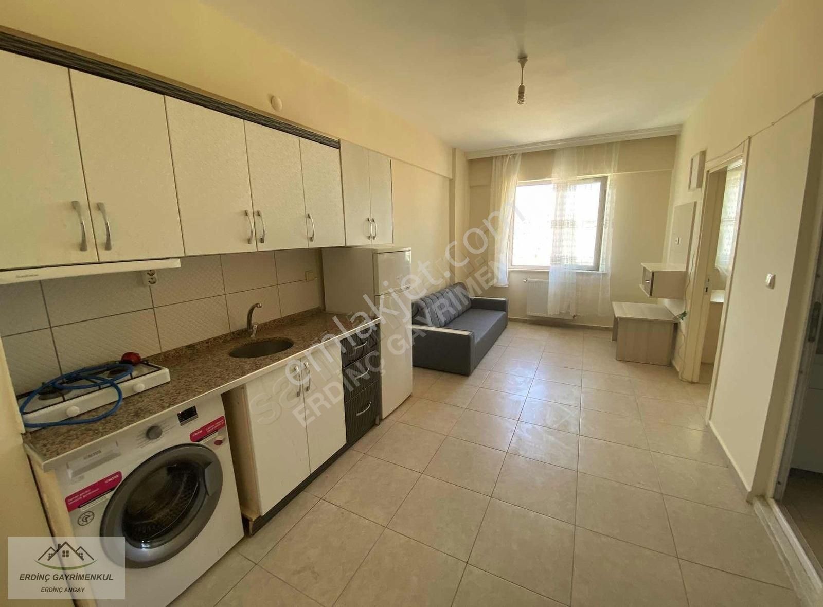Üniversite Karşısı 1+1 Full Eşyalı Daire