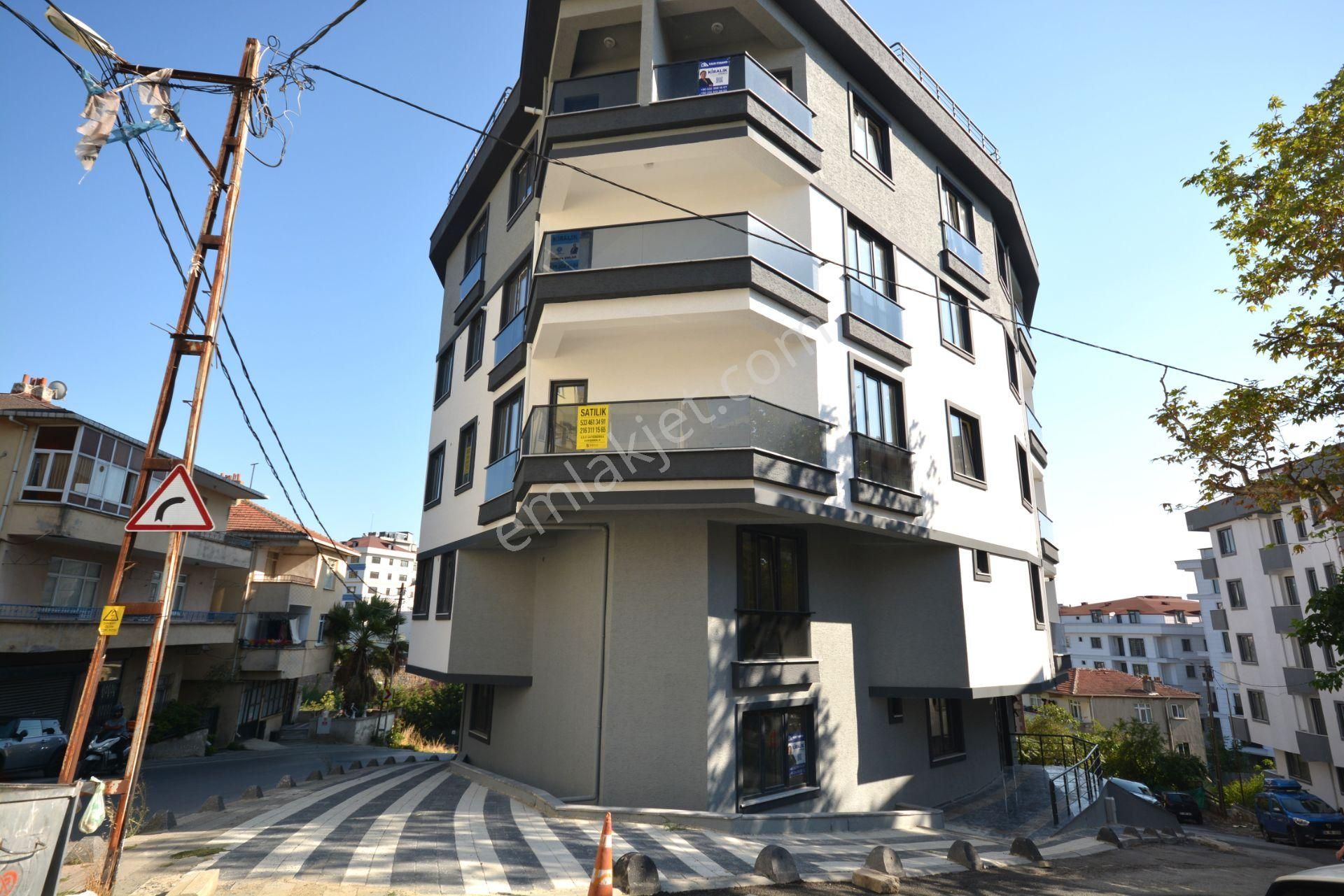 Çekmeköy Merkez Mahallesin'de 118 Mk.satılık Lüks* 3+1 Daire