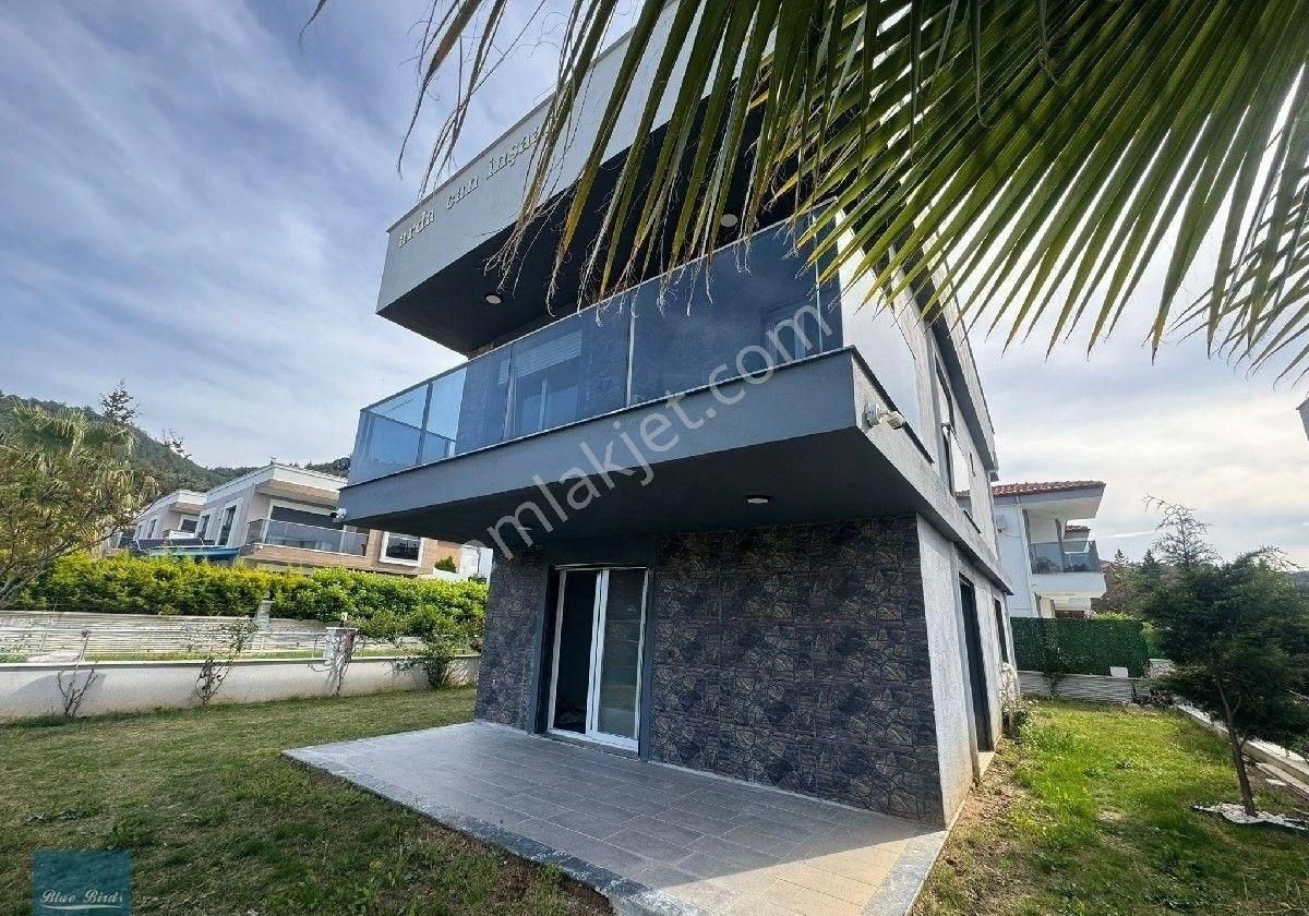 Doğa Manzaralı 4+1 Tek Müstakil Villa - Görsel 12