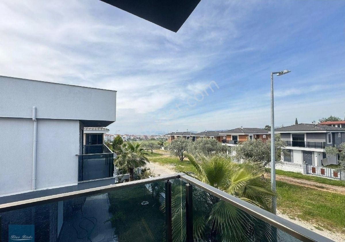 Doğa Manzaralı 4+1 Tek Müstakil Villa - Görsel 9