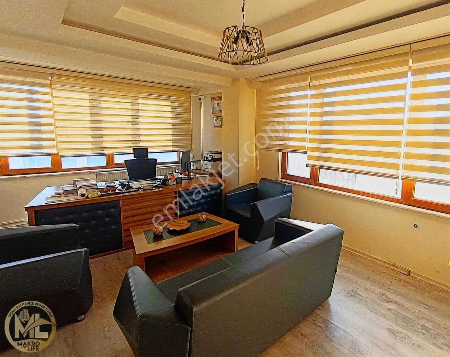 Dağkapı Civarı , Belediye Karşısı 2+1 Satılık Büro