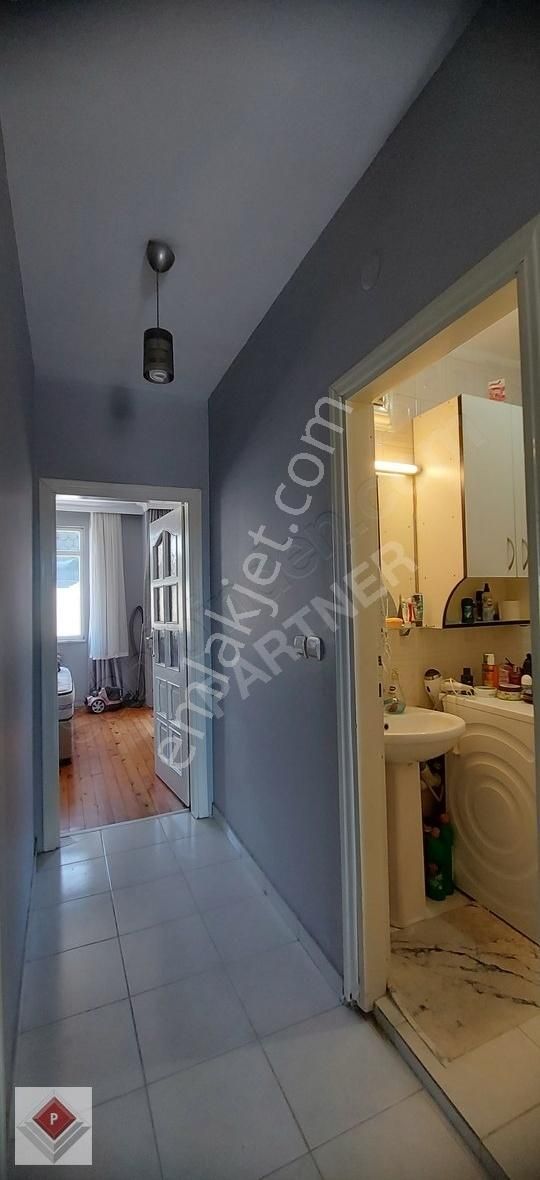 Feriköy Paşa Mahallesinde Aydınlık Balkonlu 2+1 Daire - Görsel 17