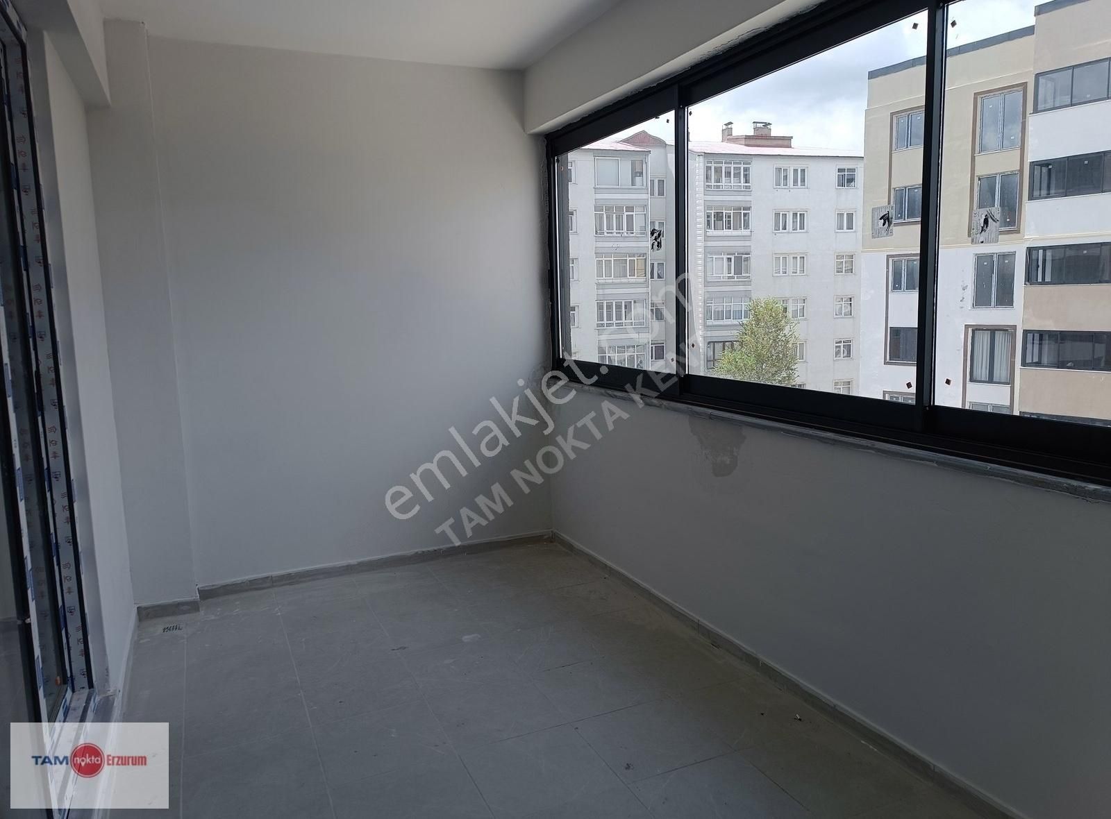 Tam Nokta Kent'ten Üsküdar Sitesinde Takasa Açık Satılık Daire - Görsel 2