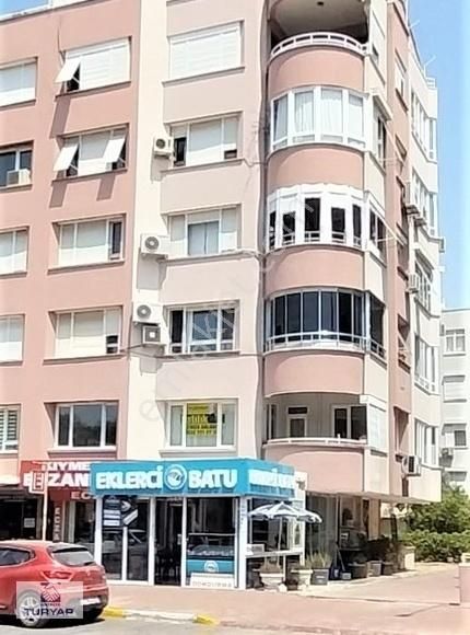 Bayındır - Cadde Üstü Park Manzaralı Satılık 3+1 (ofise Uygun)