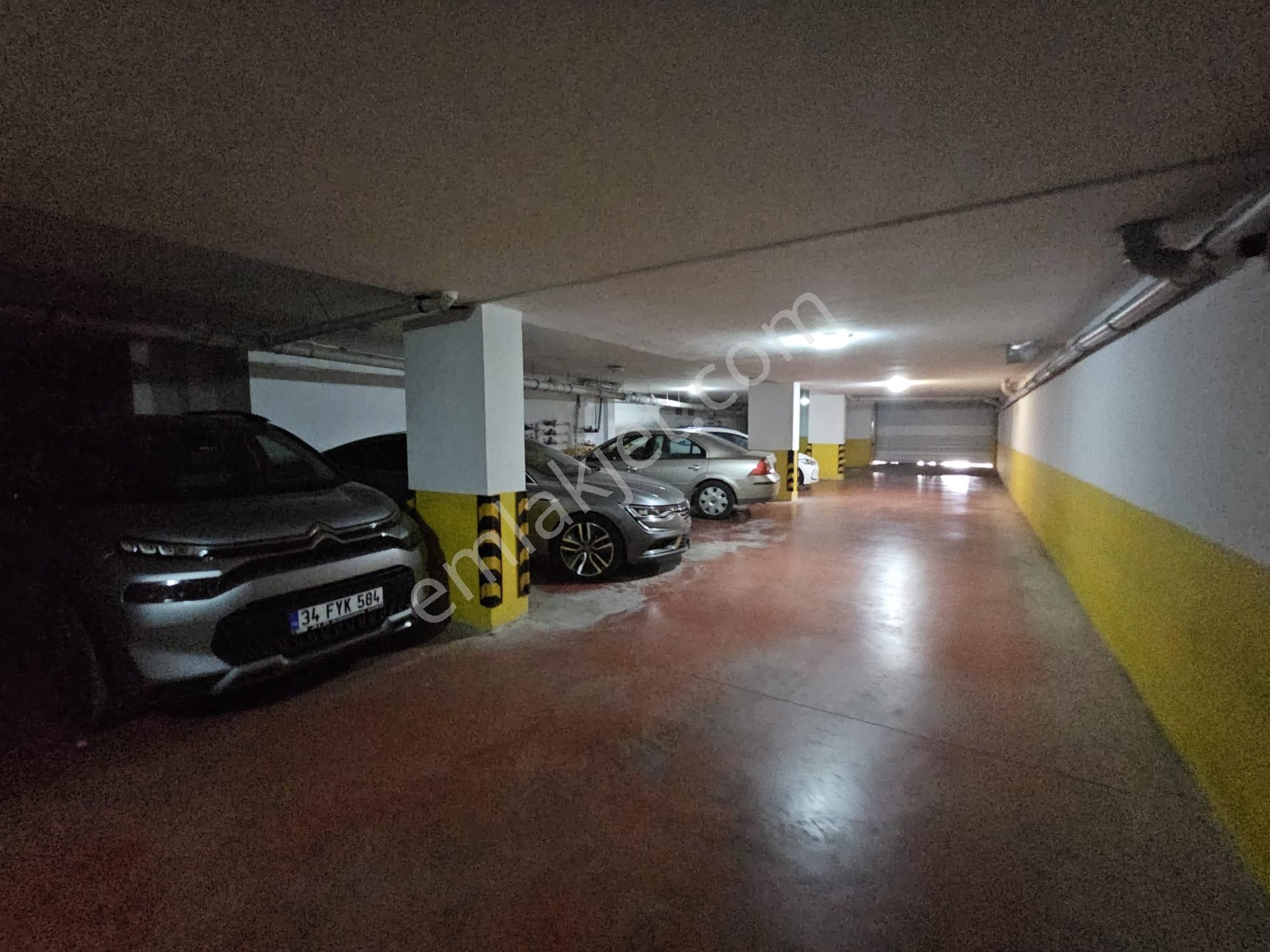 Küçükyalı Altıntepede Kombili Kapalı Otoparklı 140m2 3+2 Dubleks - Görsel 4