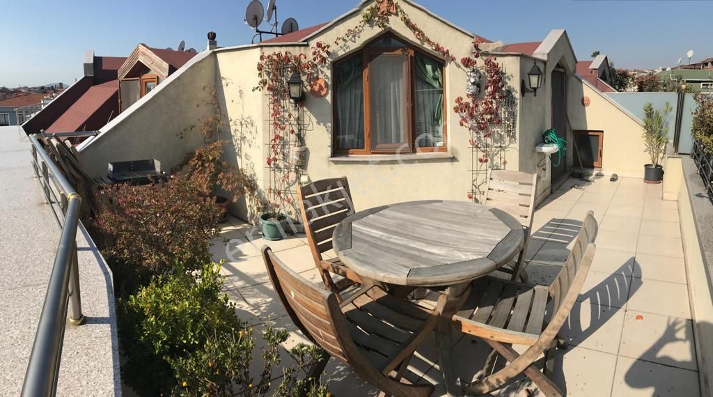 Küçükyalı Altıntepede Kombili Kapalı Otoparklı 140m2 3+2 Dubleks
