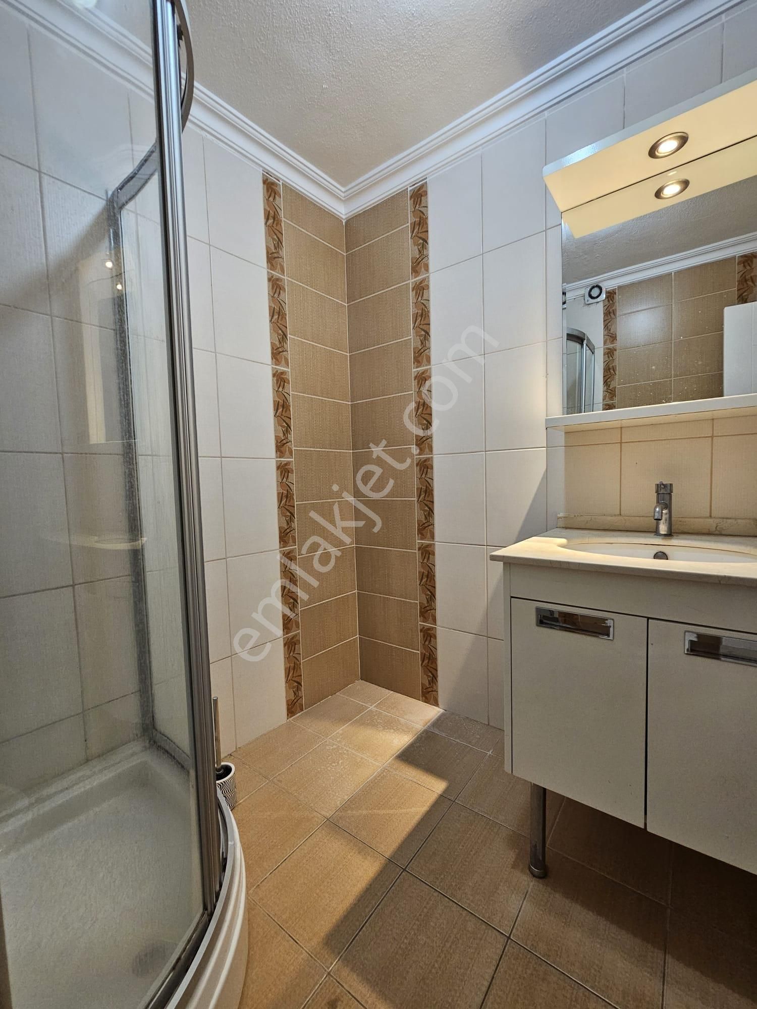 Küçükyalı Altıntepede Kombili Kapalı Otoparklı 140m2 3+2 Dubleks - Görsel 30