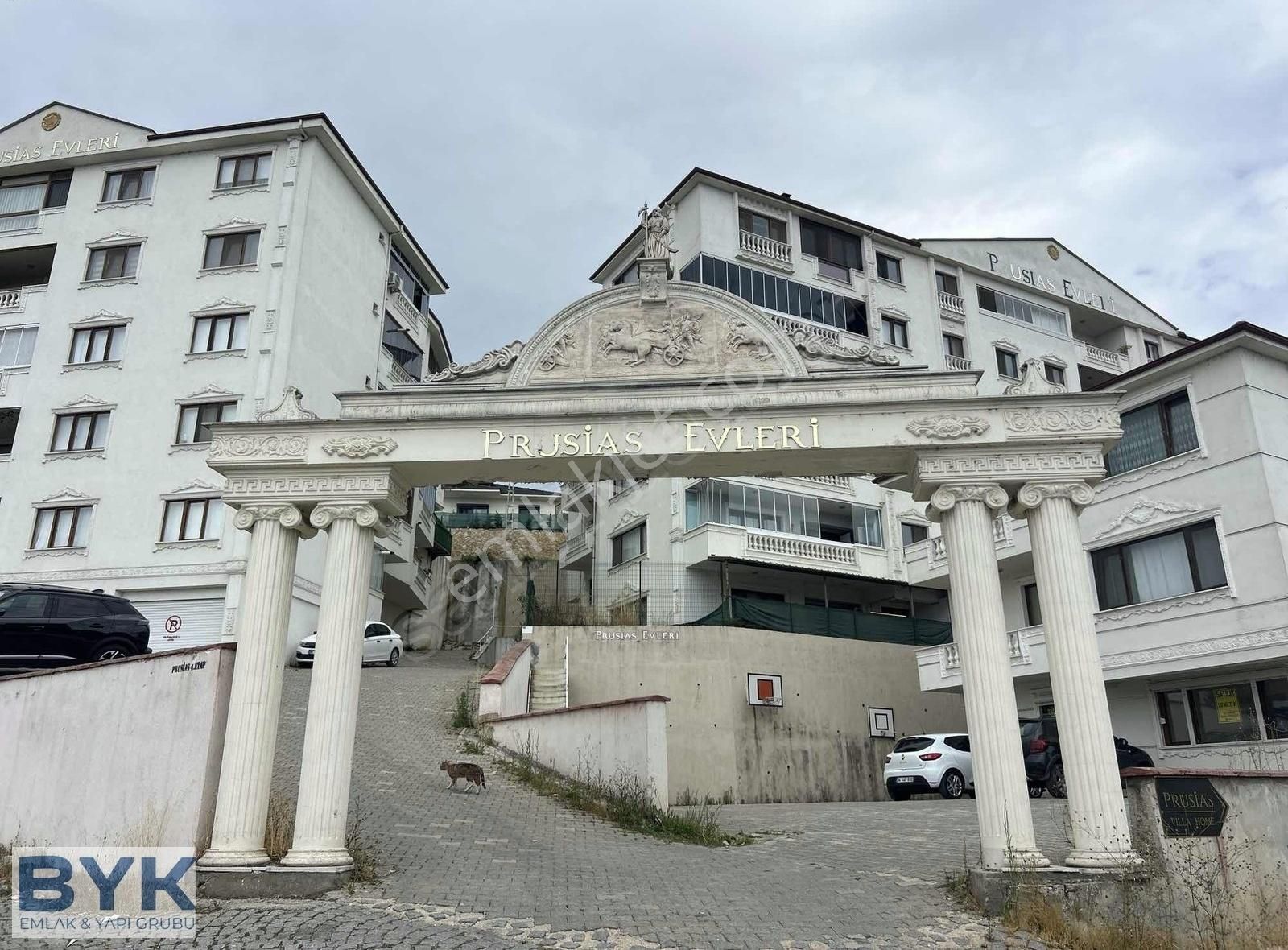 Byk' Dan! Prusias! Ayrı Mutfak! Geniş M2! 2+1 Kiralık Daire!