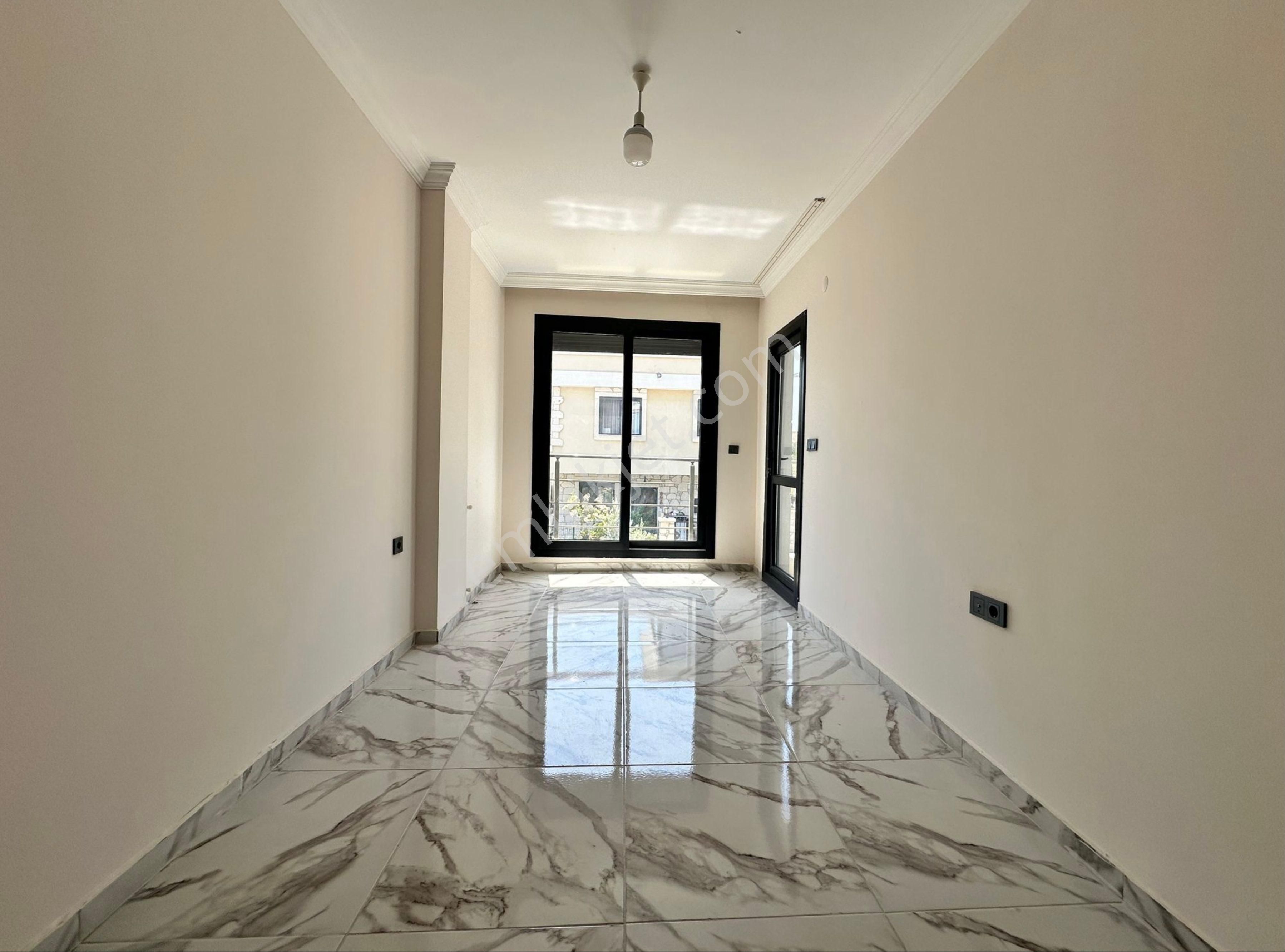 Atatürk Mah Geniş Bahçeli,deniz Manzaralı 3+1 Villa - Görsel 22