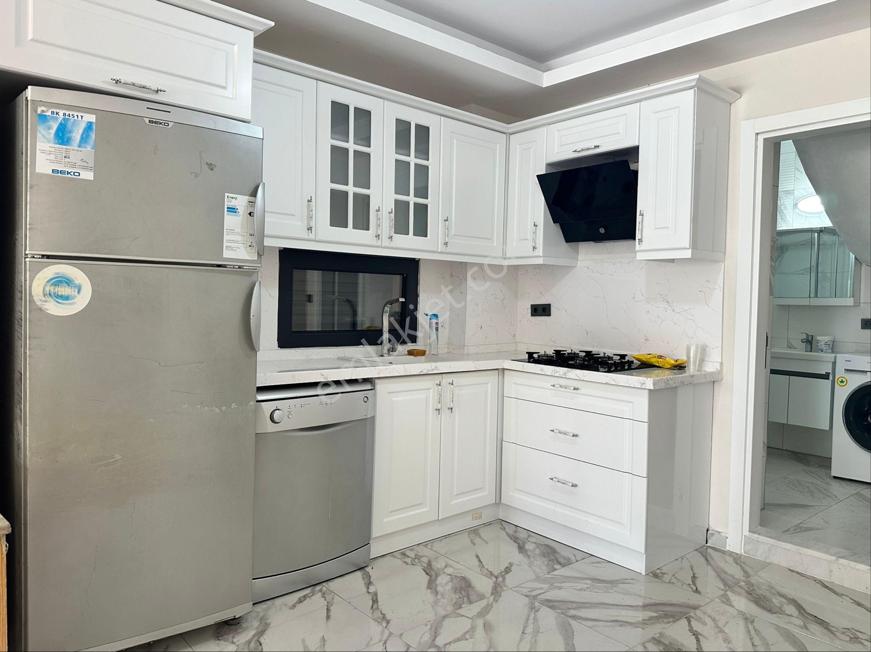 Atatürk Mah Geniş Bahçeli,deniz Manzaralı 3+1 Villa - Görsel 27