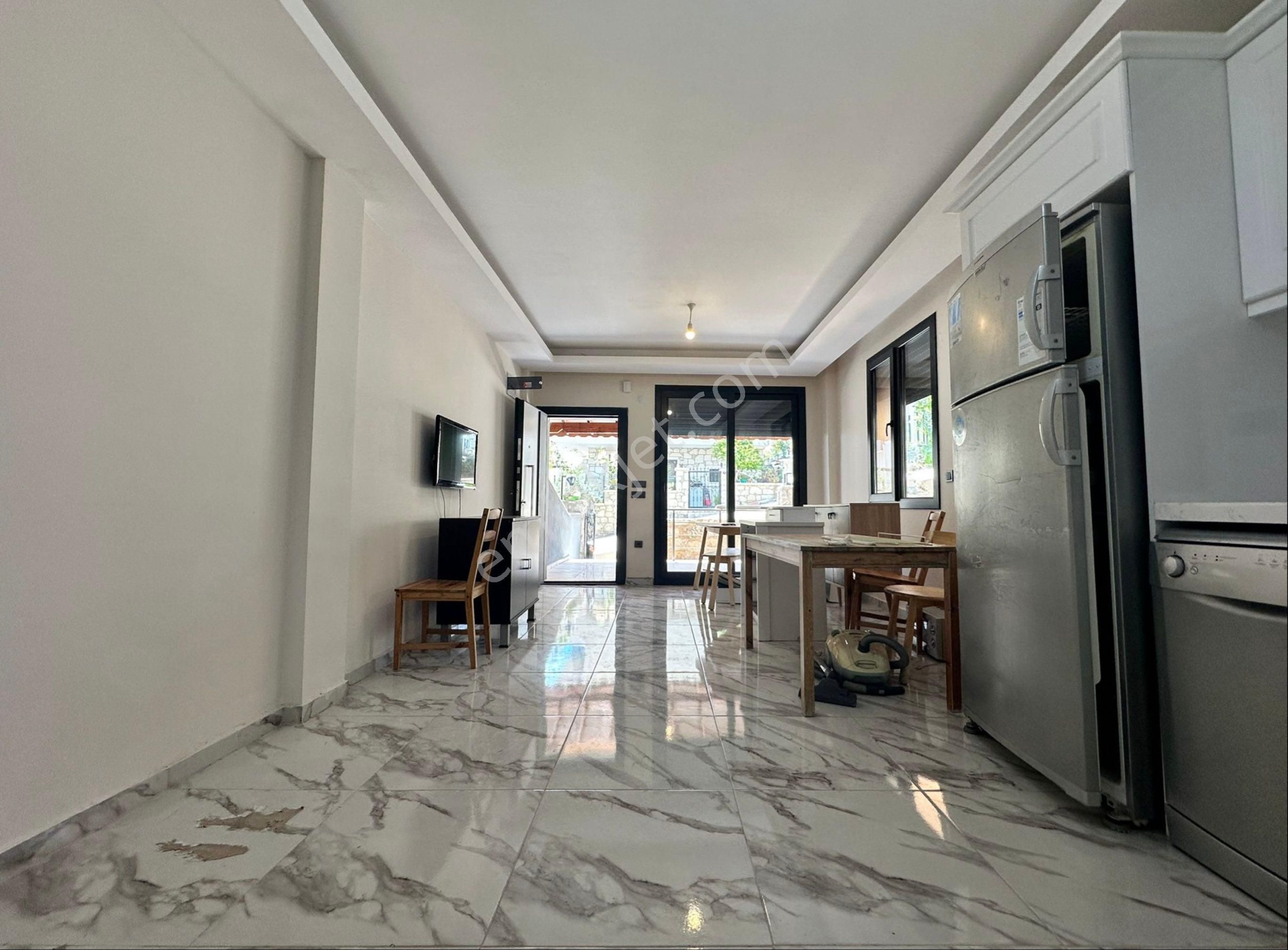 Atatürk Mah Geniş Bahçeli,deniz Manzaralı 3+1 Villa - Görsel 29