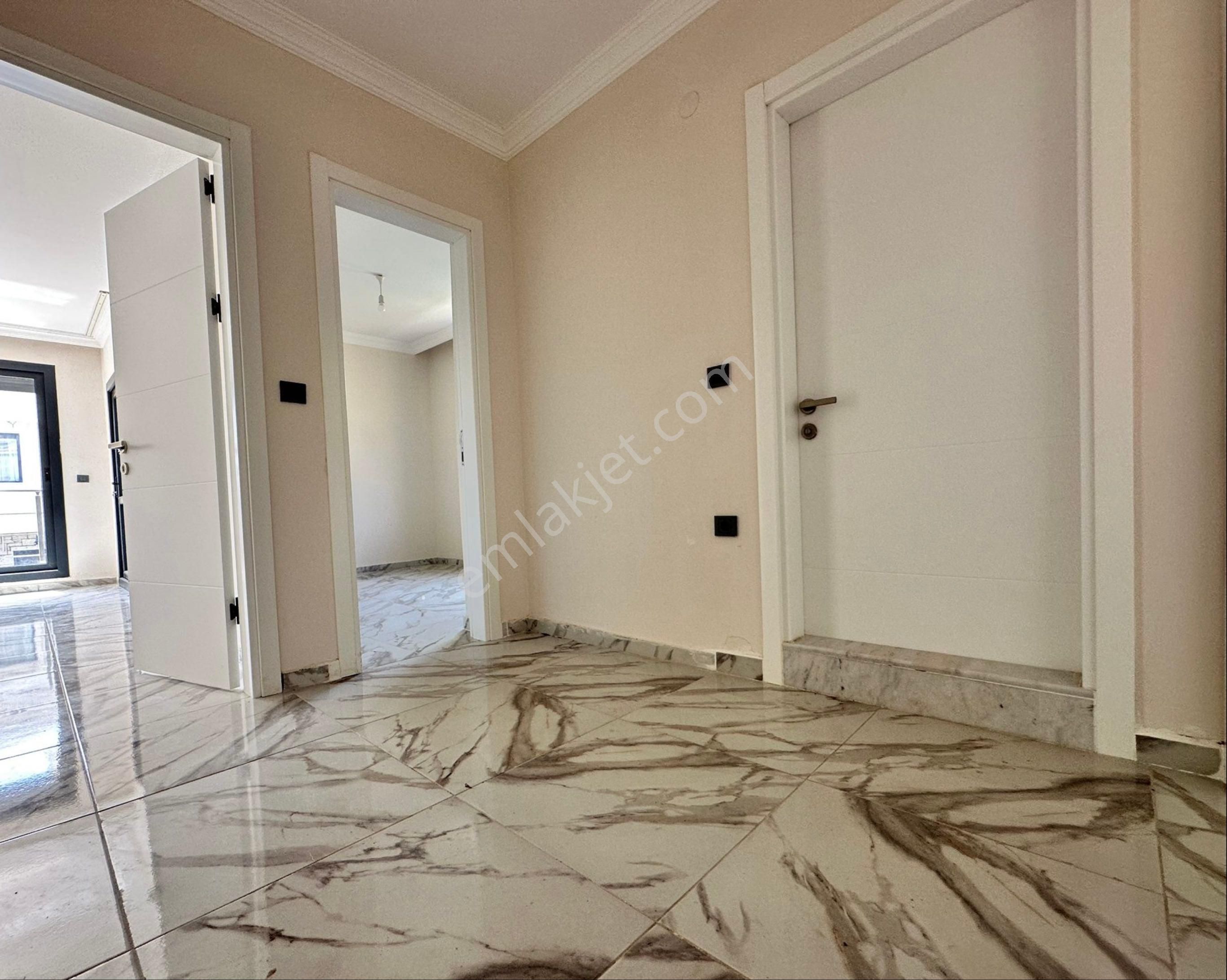 Atatürk Mah Geniş Bahçeli,deniz Manzaralı 3+1 Villa - Görsel 13