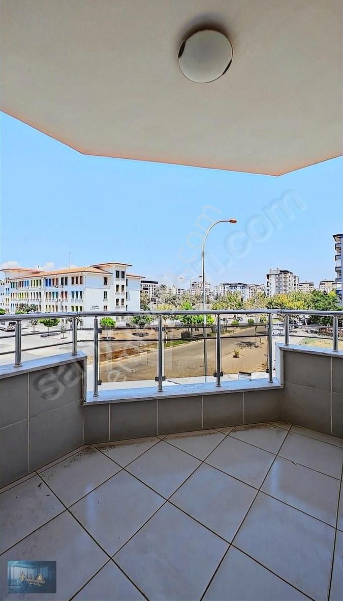 Liva Gayrimenkul'den Yenibeşevler'de 4+1 Satılık Lüks Daire