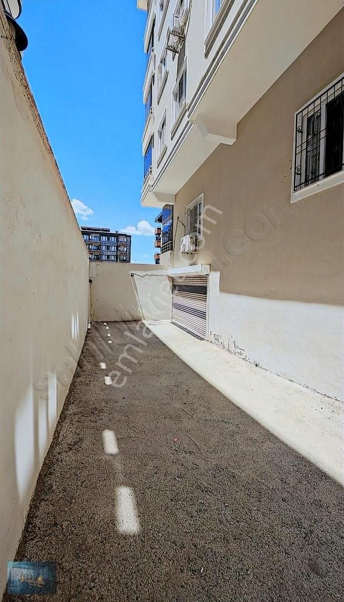 Kilis Liva Gayrimenkul'den Yenibeşevlerde 3+1 Satılık Daire