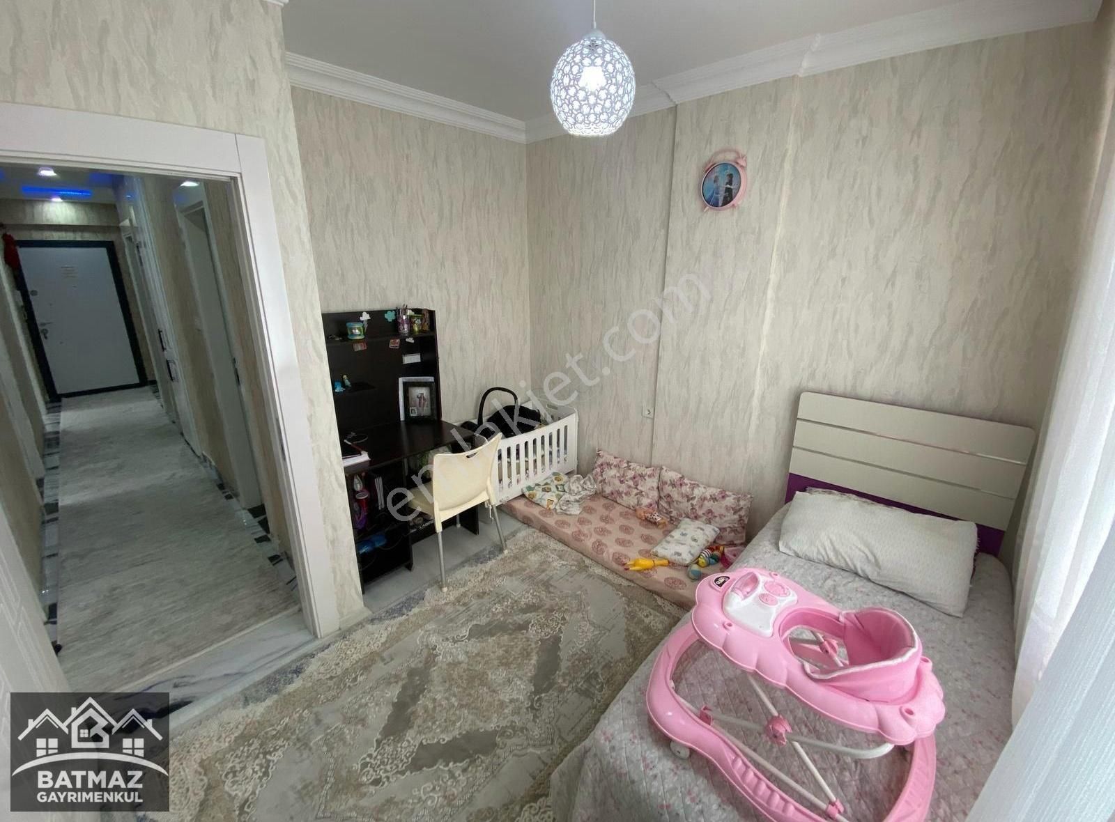 Batmaz'dan Beykent 1.etap Pazar Çevresinde 2+1 Ultralüx Satılık - Görsel 2