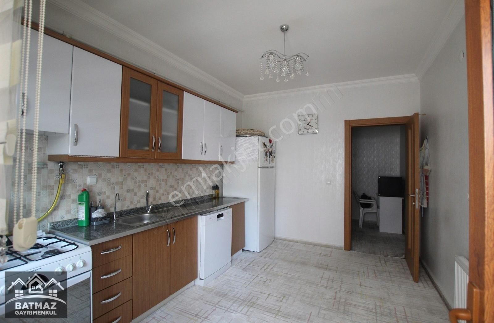 Seyrantepe'de Kiralık (2+1) Geniş Daire