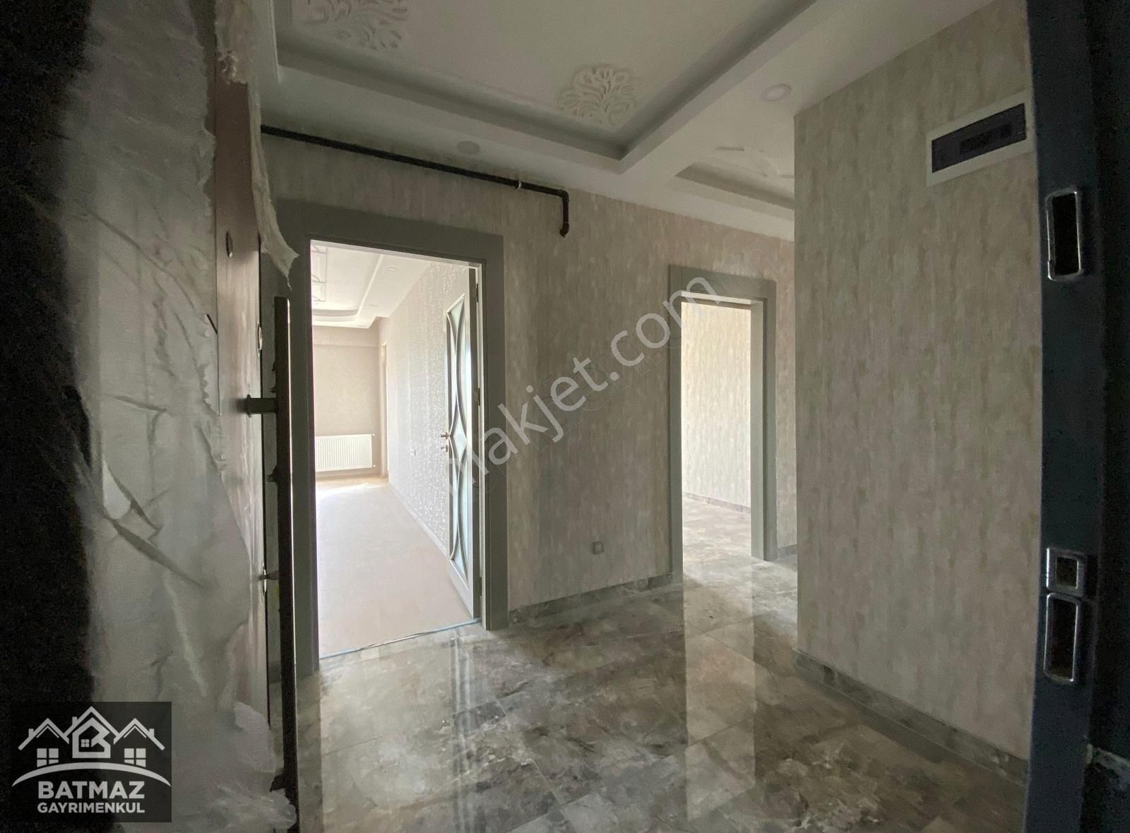 Batmaz'dan Alpaslan 1.bölge 3+1 Satılık Ultralüx Daire - Görsel 16