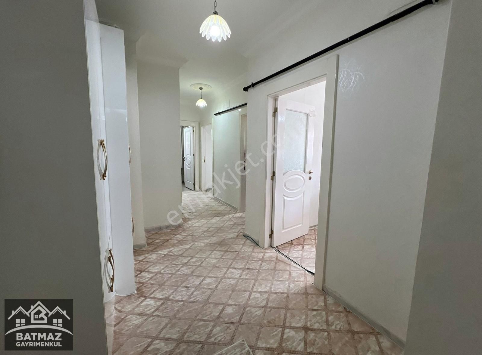 Batmaz'dan Beykent 1.etap'da 2+1 Satılık Bakımlı Daire - Görsel 11