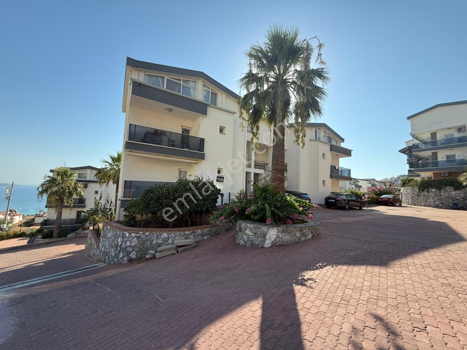 Remax Cool'dan 3+1 Muhteşem Konumlu Bahçe Dublexi - Görsel 31