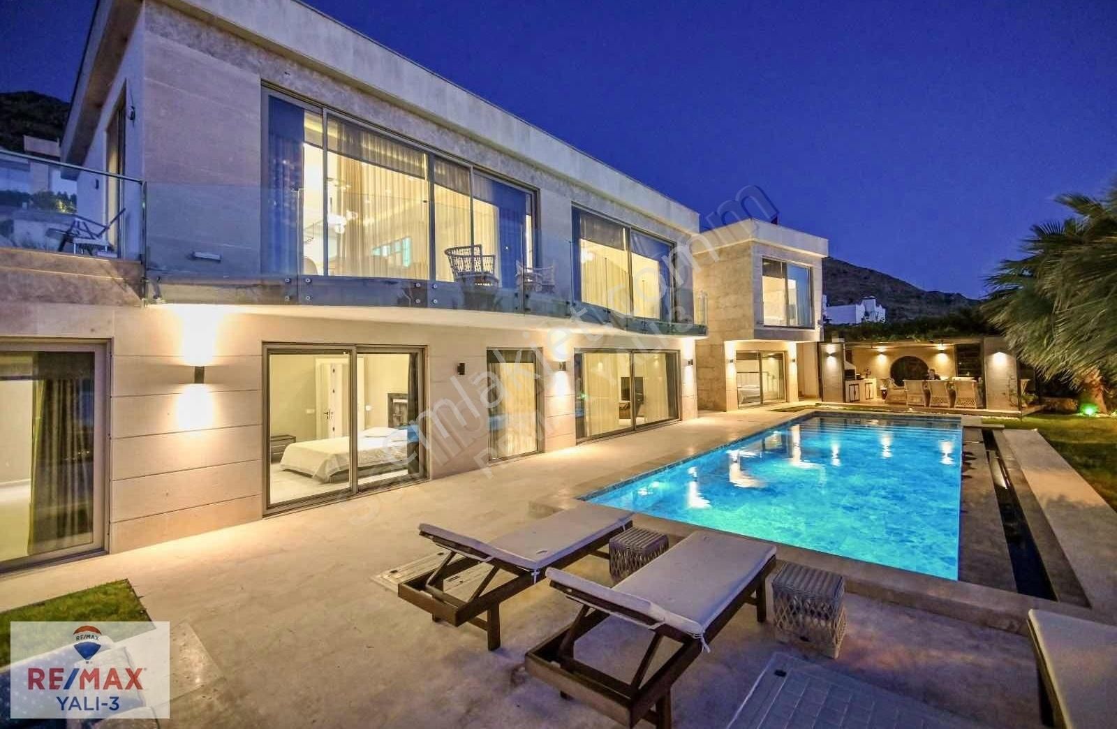 Yatırıma Değer!turgutreis'te Ultra Lüks Malikane Remax Yalı'dan