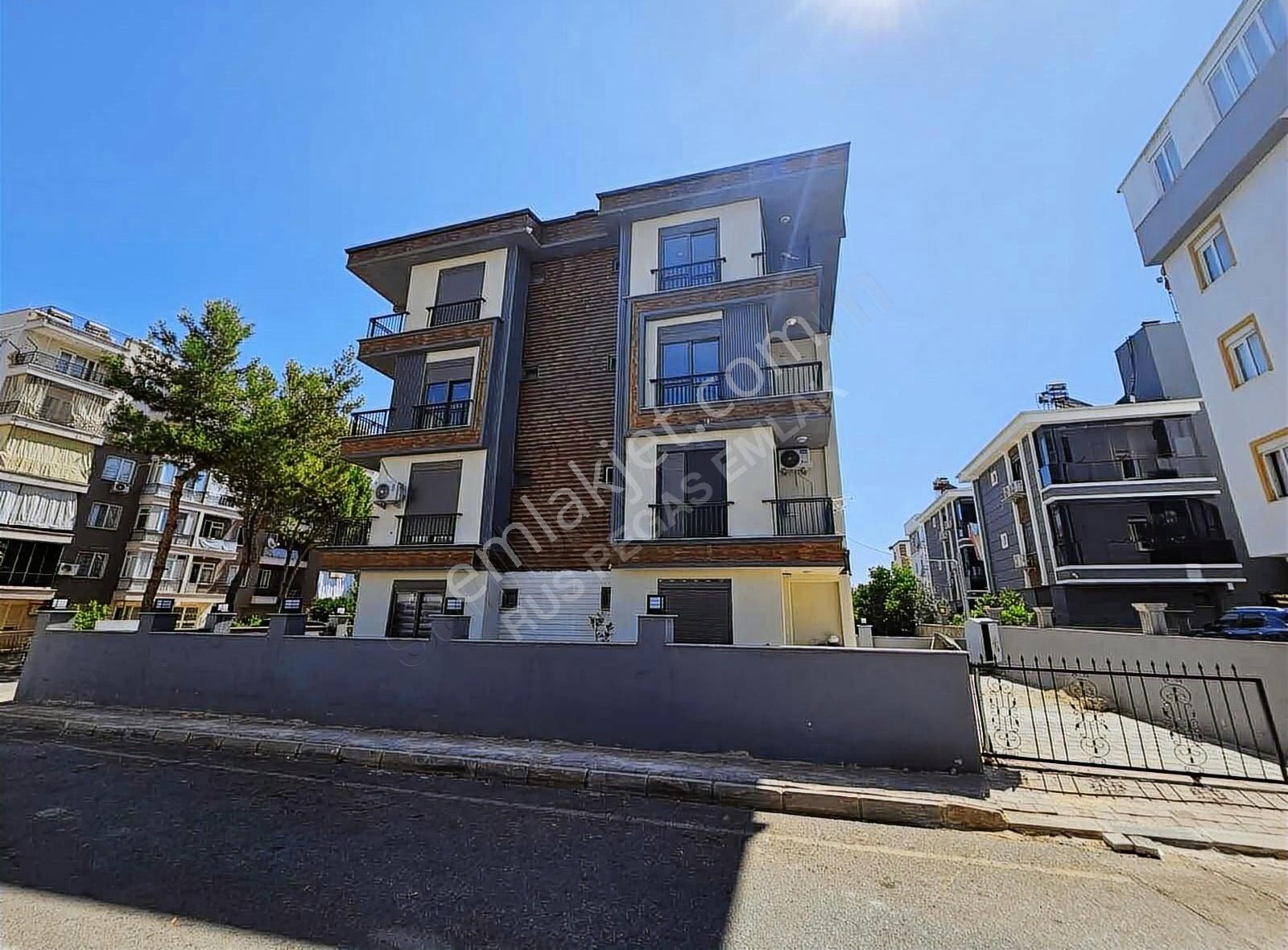 Kepez Karşıyaka Mah.1+1 Arakat Satılık Daire