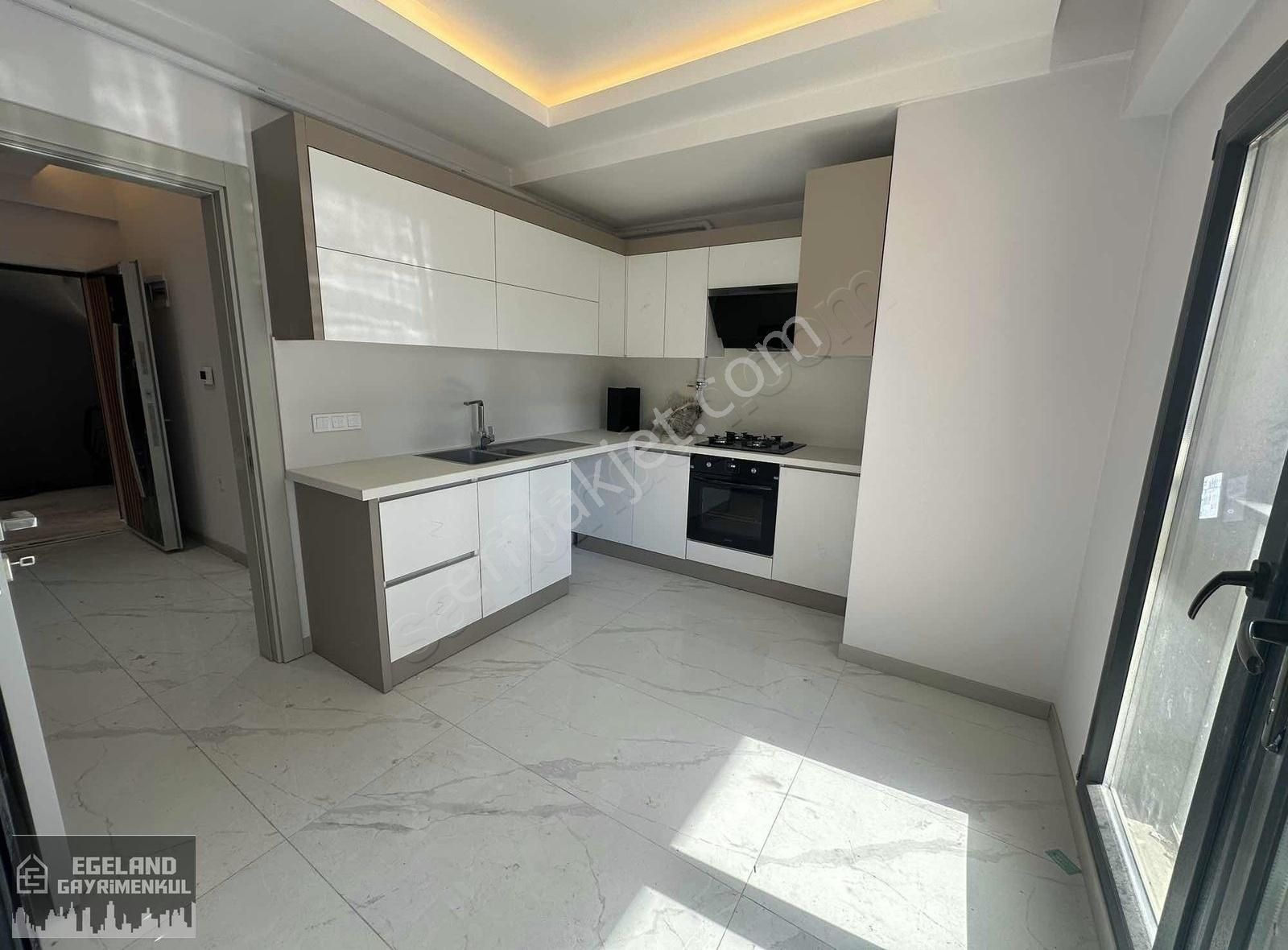 Muratbey Mahallesinde Butik Havuzlu Sitede *kiralık 2+1 Daire*