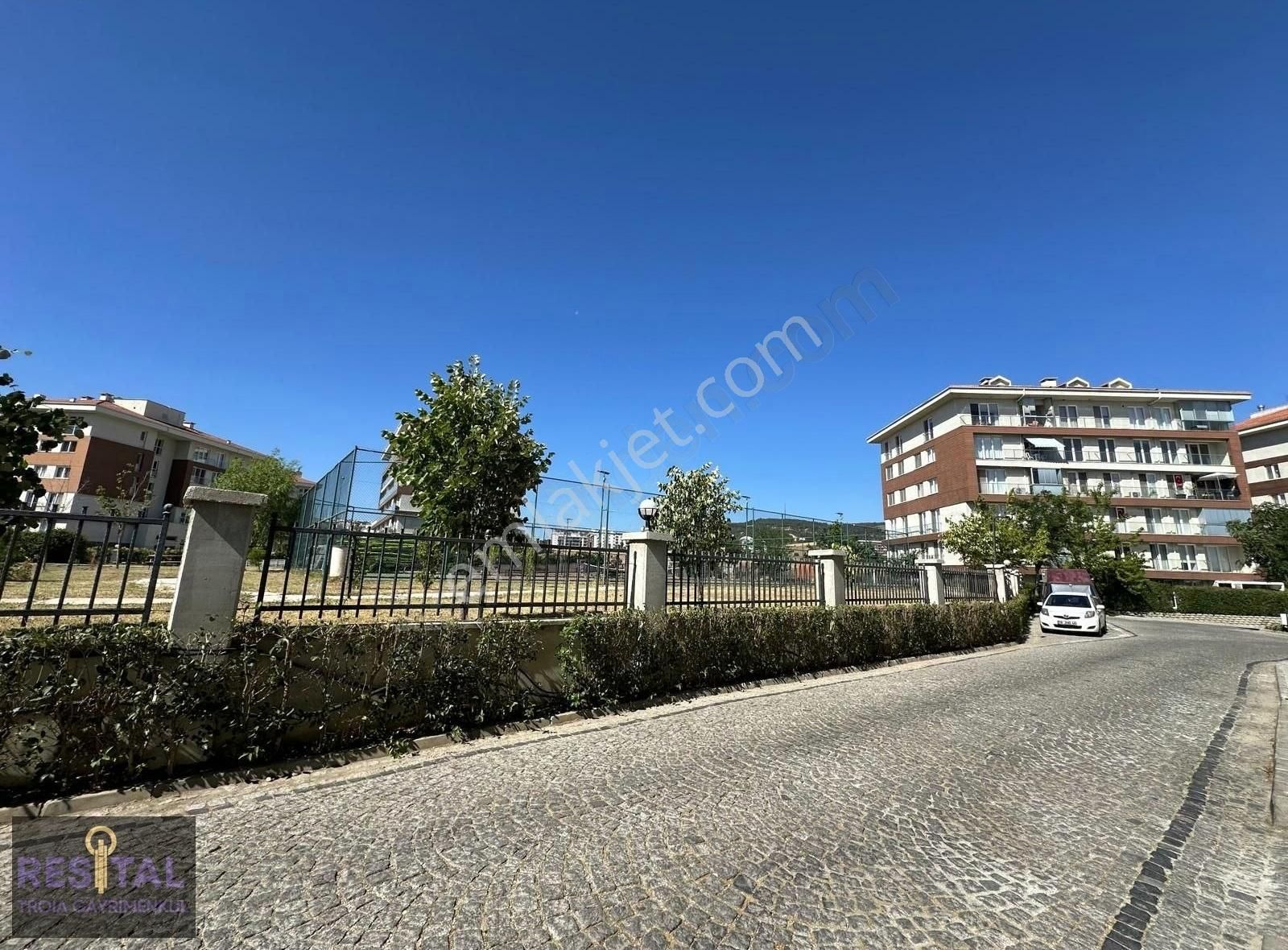 Çanakkale Park 17 Evlerinde Boğaz Manzaralı Satılık 2+1 Daire