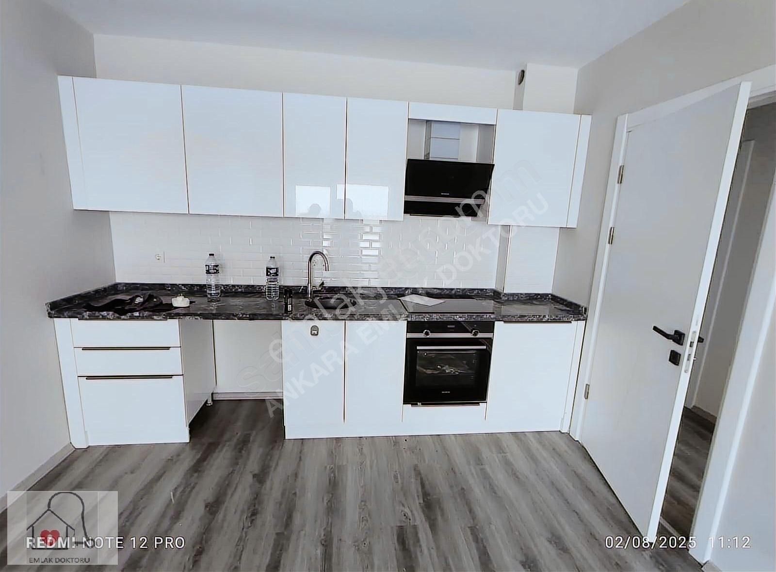 Dora Parkta 2+1 Kiralık Geniş Balkon/teraslı Daire
