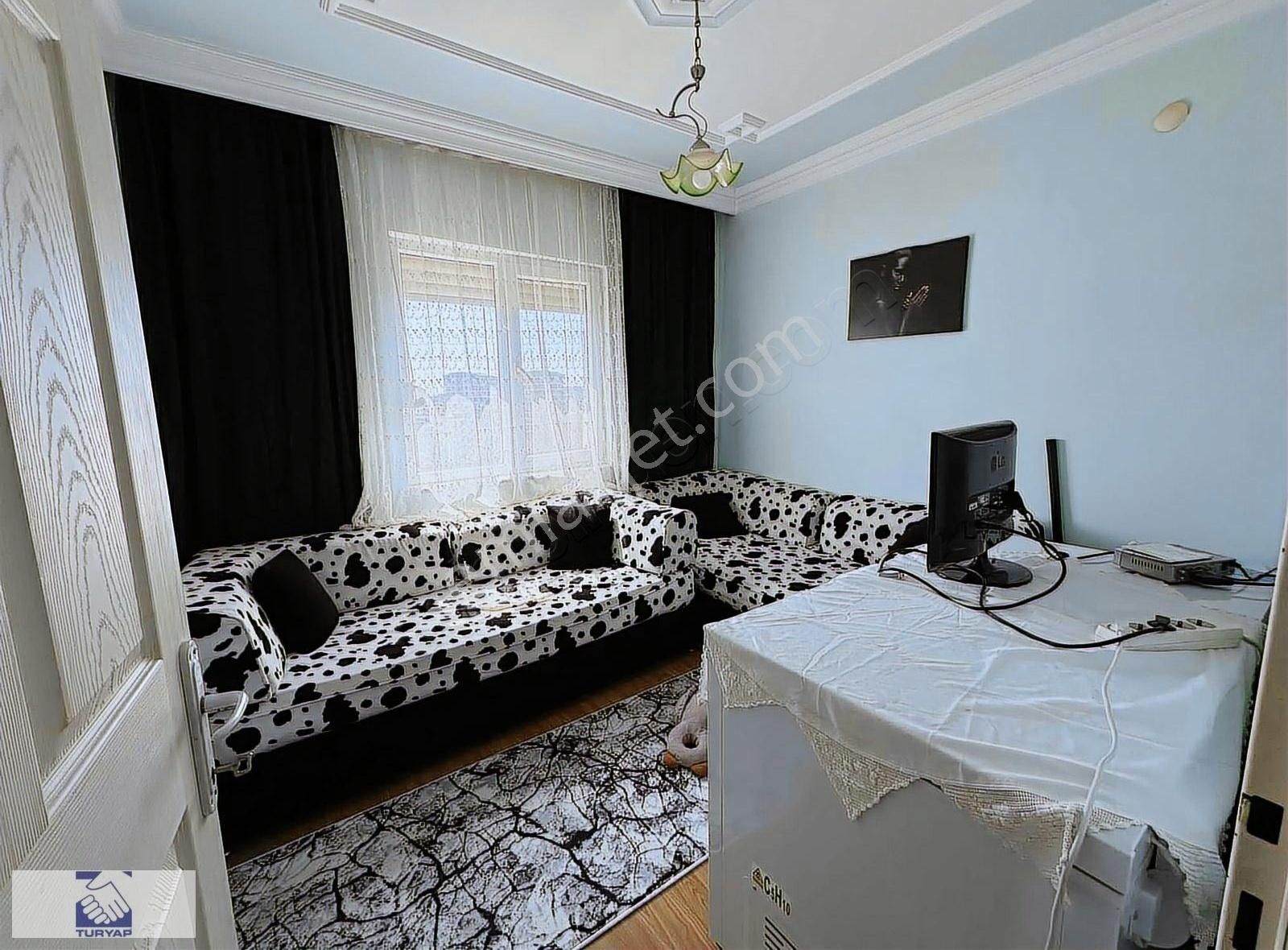 Salkım Evlerde Satılık Asansörlü 3+1 Daire - Görsel 8