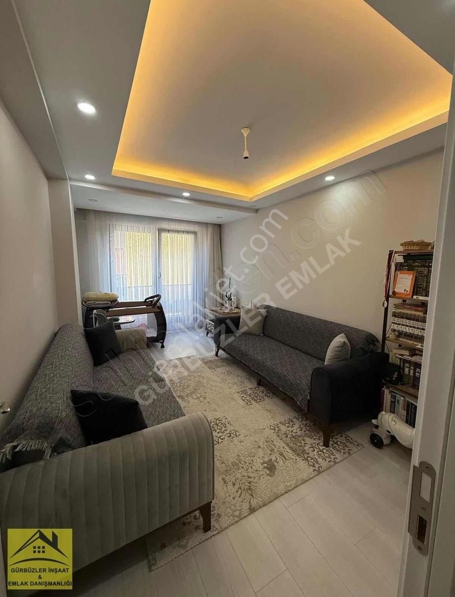 M.akif Karakol Yanı Satılık 2+1 Güney Cephe Asansörlü Daire