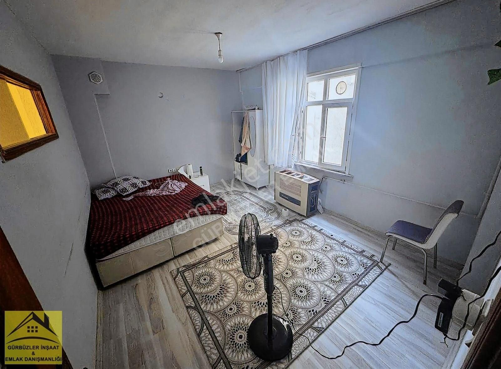 M.akif'de Satılık 2+1 Bakımlı 11m² Hisse 3.kat Uygun Daire