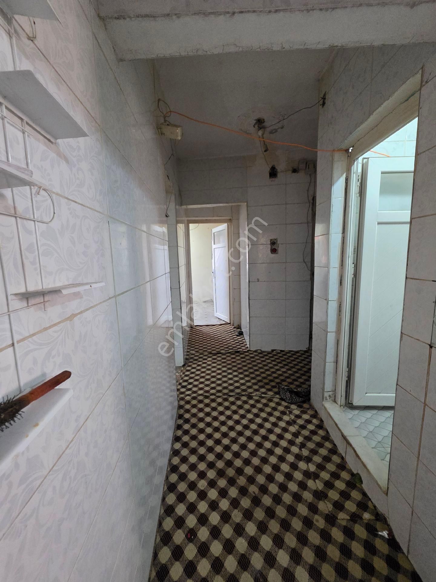 Yenibey Mahallesi – Emin Ağa Caddesi Üzerinde Köşebaşı Satılık 2 Katlı Bina 3 Adet Dükkan1 Daire - Görsel 18