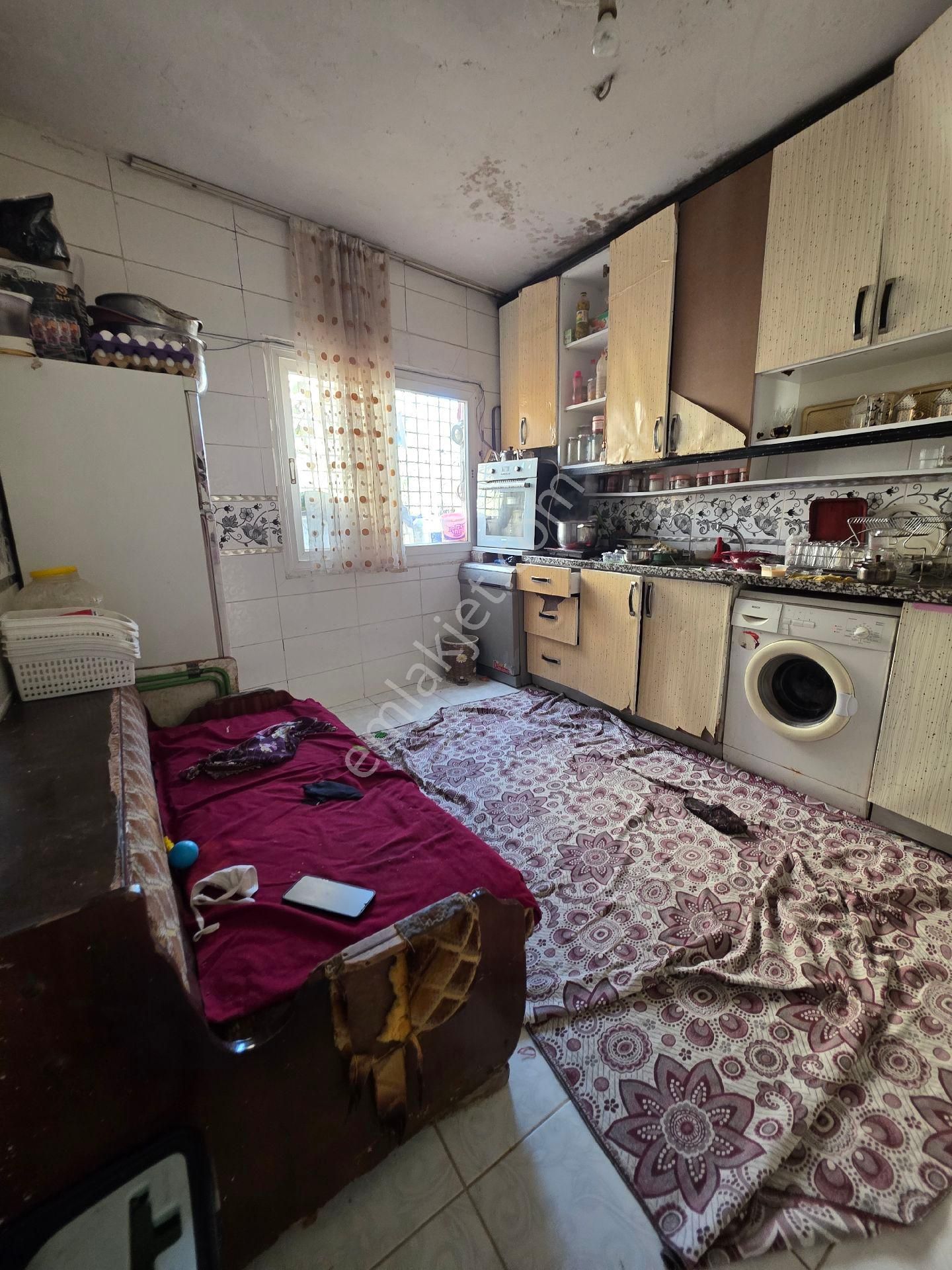 Yenibey Mahallesi – Emin Ağa Caddesi Üzerinde Köşebaşı Satılık 2 Katlı Bina 3 Adet Dükkan1 Daire - Görsel 17