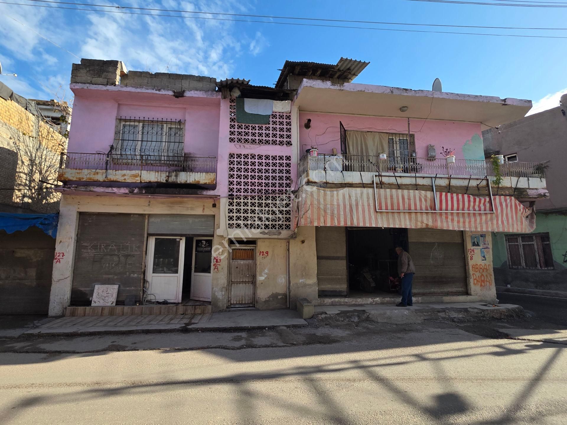 Yenibey Mahallesi – Emin Ağa Caddesi Üzerinde Köşebaşı Satılık 2 Katlı Bina 3 Adet Dükkan1 Daire - Görsel 14