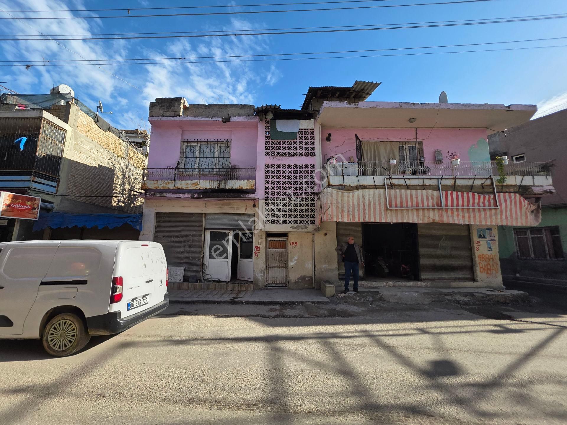 Yenibey Mahallesi – Emin Ağa Caddesi Üzerinde Köşebaşı Satılık 2 Katlı Bina 3 Adet Dükkan1 Daire - Görsel 10