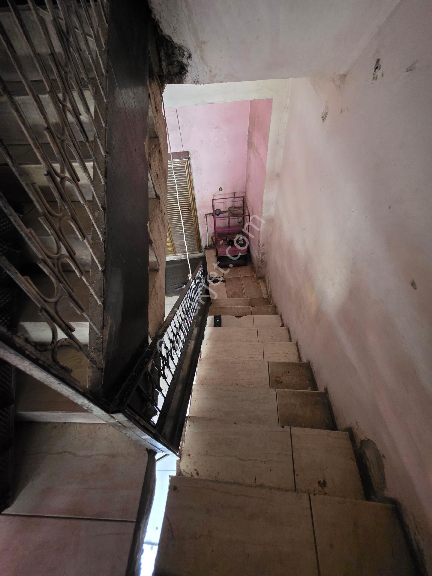 Yenibey Mahallesi – Emin Ağa Caddesi Üzerinde Köşebaşı Satılık 2 Katlı Bina 3 Adet Dükkan1 Daire - Görsel 15